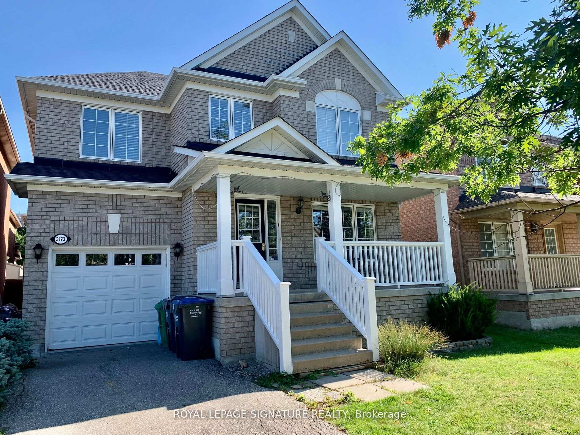Front of 3173 High Springs Crescent