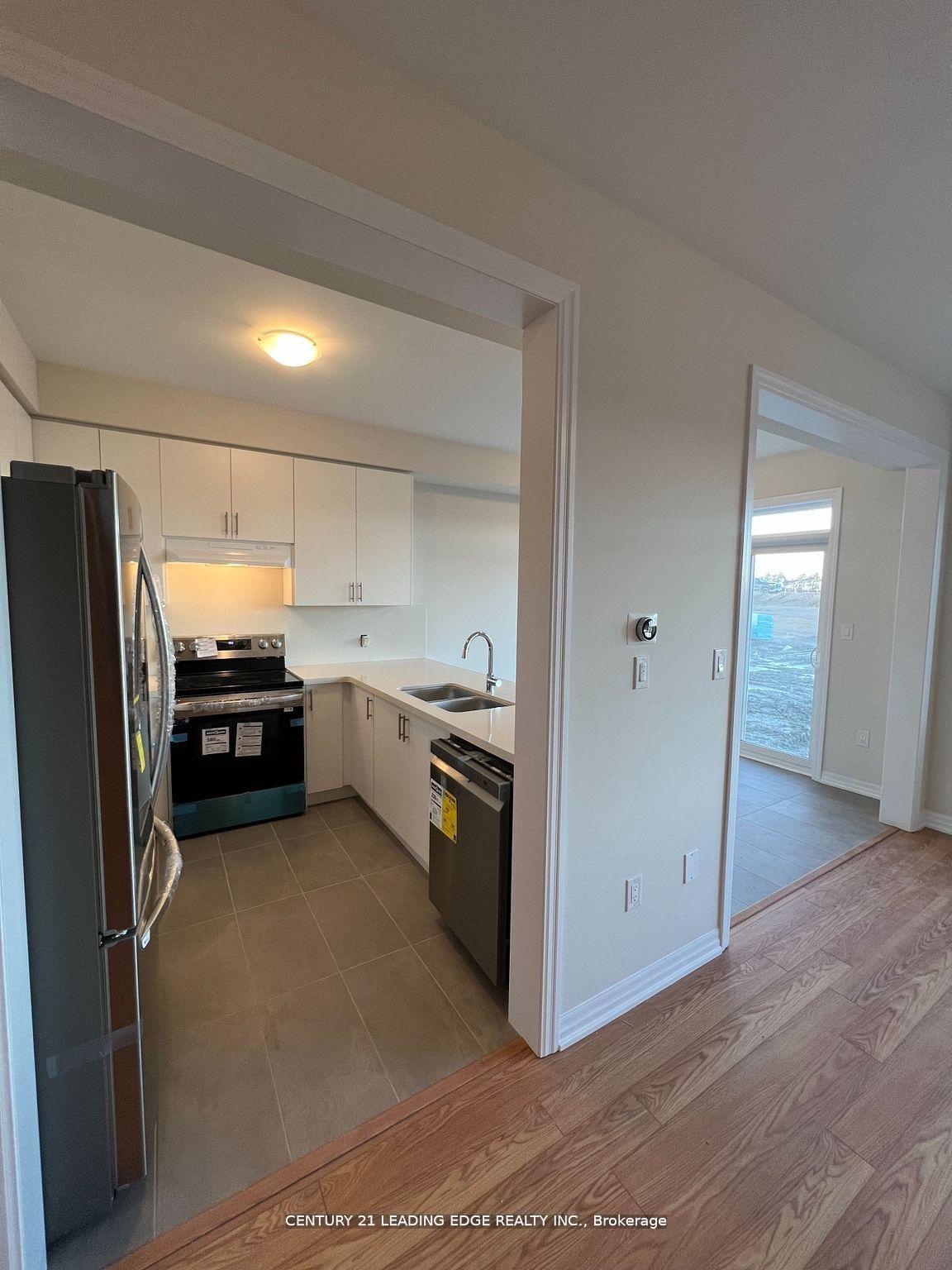 Photo 16 of 42 Ed Ewert Avenue, Clarington, Newcastle — HOMEH