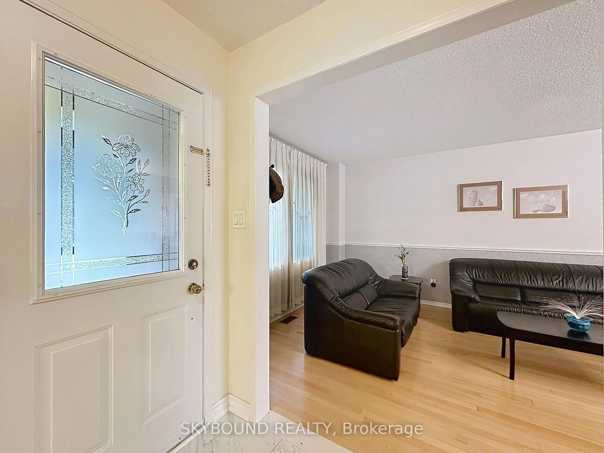 Photo 5 of 4409 Heathgate Crescent, Mississauga, Hurontario — HOMEH