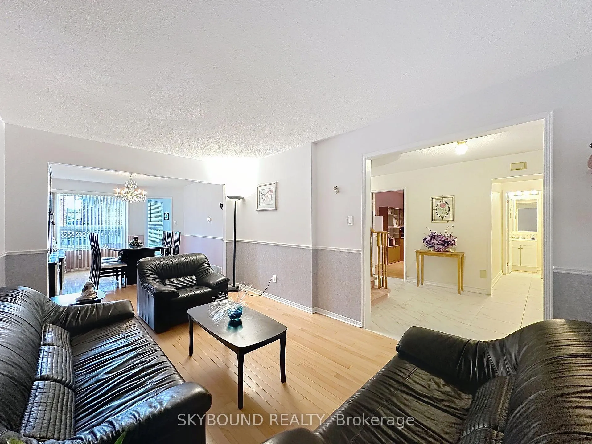 Photo 8 of 4409 Heathgate Crescent, Mississauga, Hurontario — HOMEH