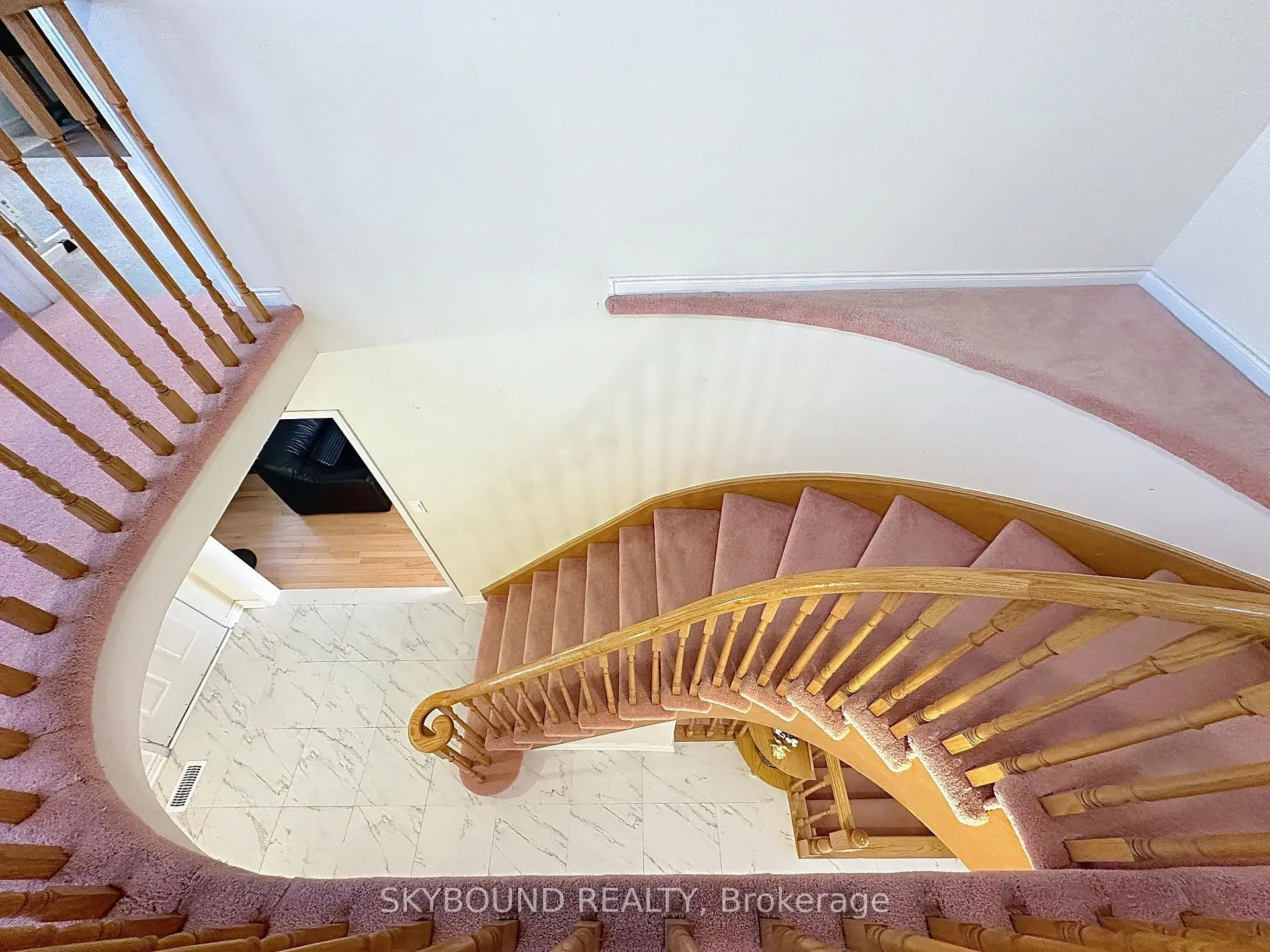 Photo 19 of 4409 Heathgate Crescent, Mississauga, Hurontario — HOMEH