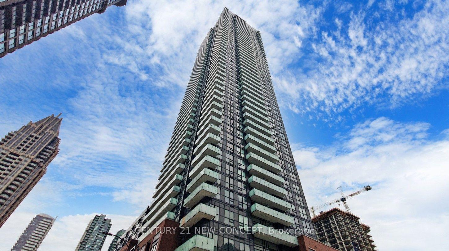 Photo 2 of Unit 4702, 430 Square One Drive, Mississauga, City Centre — HOMEH