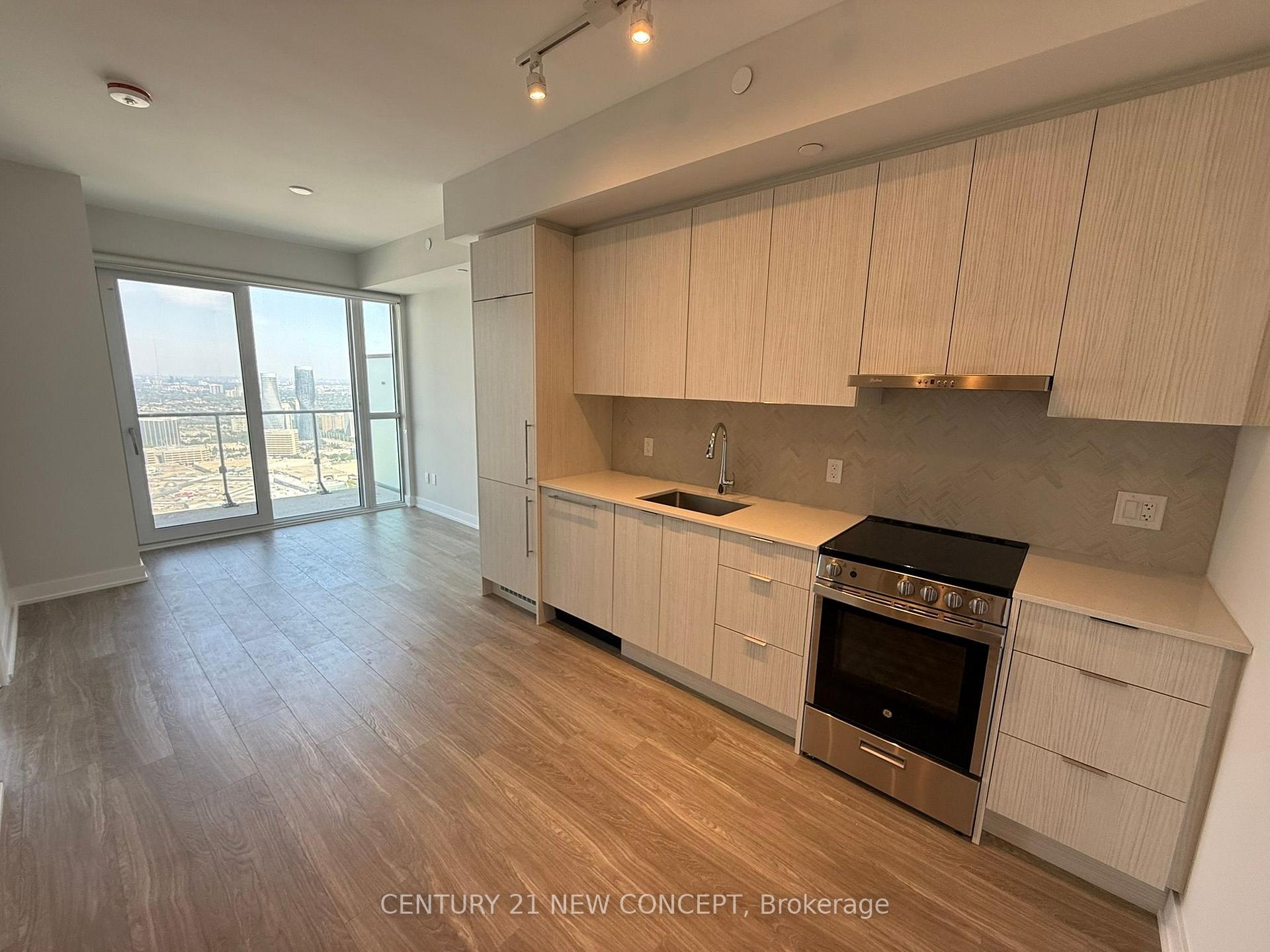 Photo 5 of Unit 4702, 430 Square One Drive, Mississauga, City Centre — HOMEH