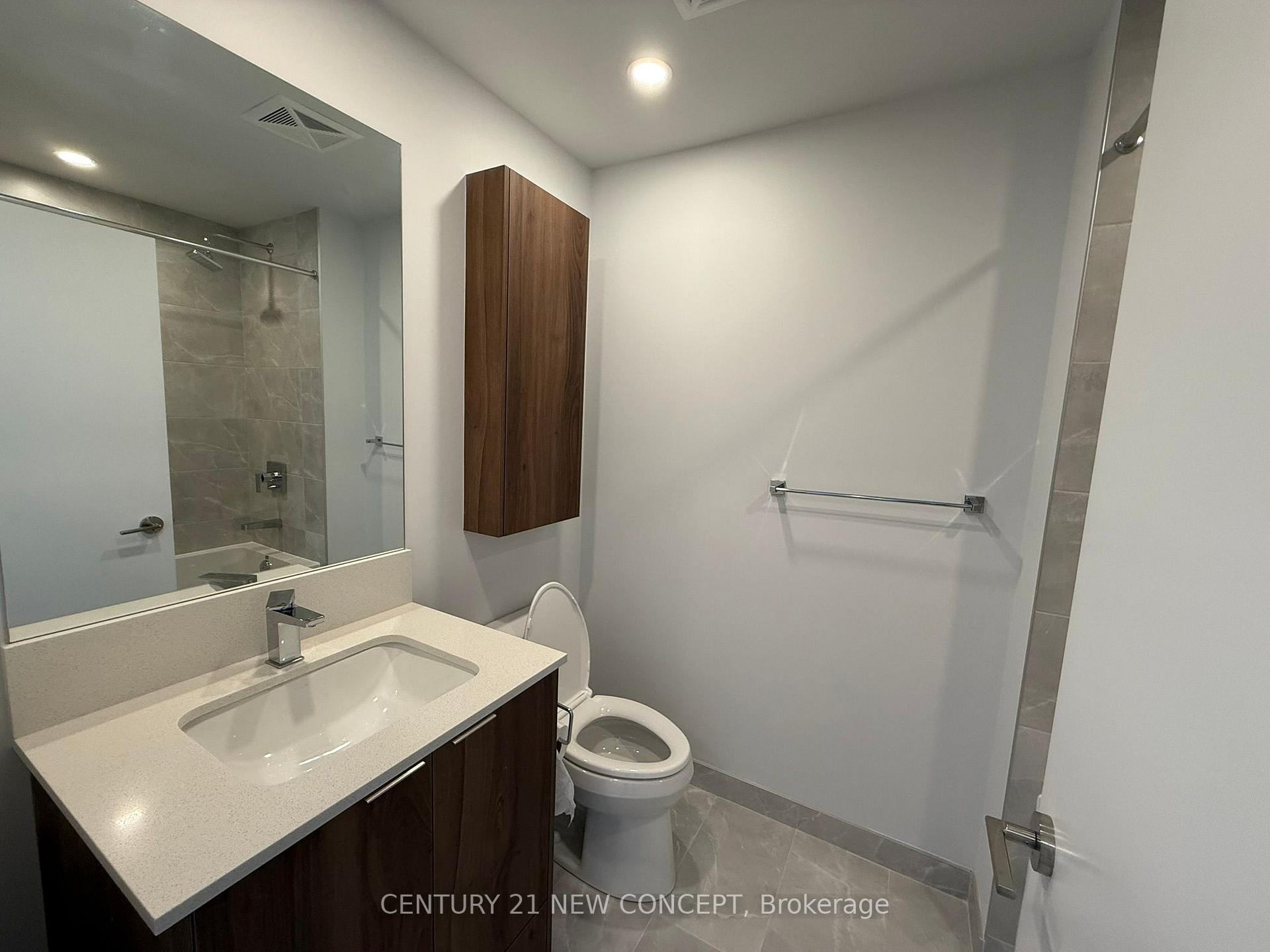 Photo 8 of Unit 4702, 430 Square One Drive, Mississauga, City Centre — HOMEH