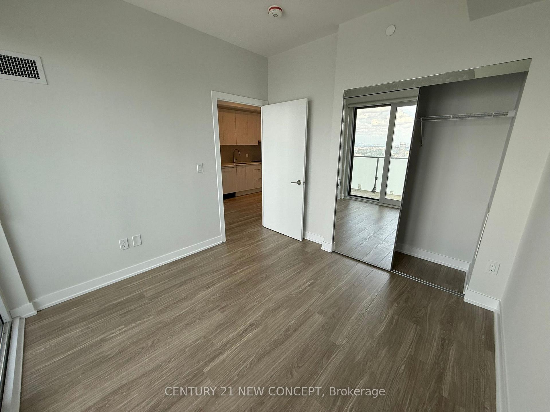 Photo 11 of Unit 4702, 430 Square One Drive, Mississauga, City Centre — HOMEH