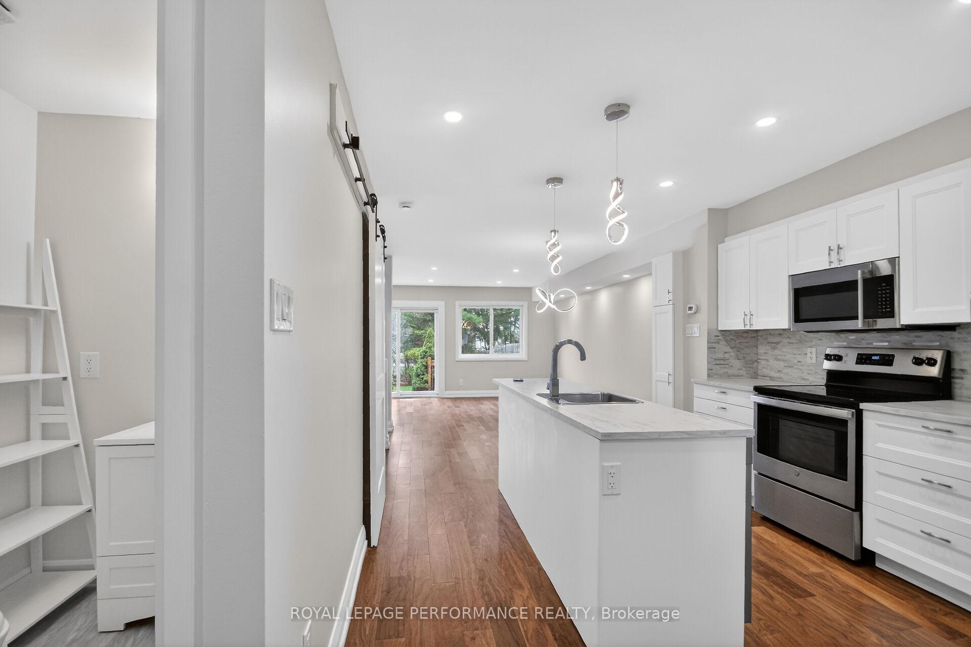 Photo 3 of 34 Dignard Street, Russell, Embrun — HOMEH
