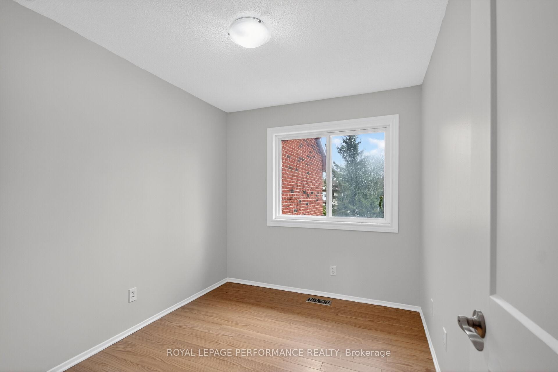 Photo 25 of 34 Dignard Street, Russell, Embrun — HOMEH