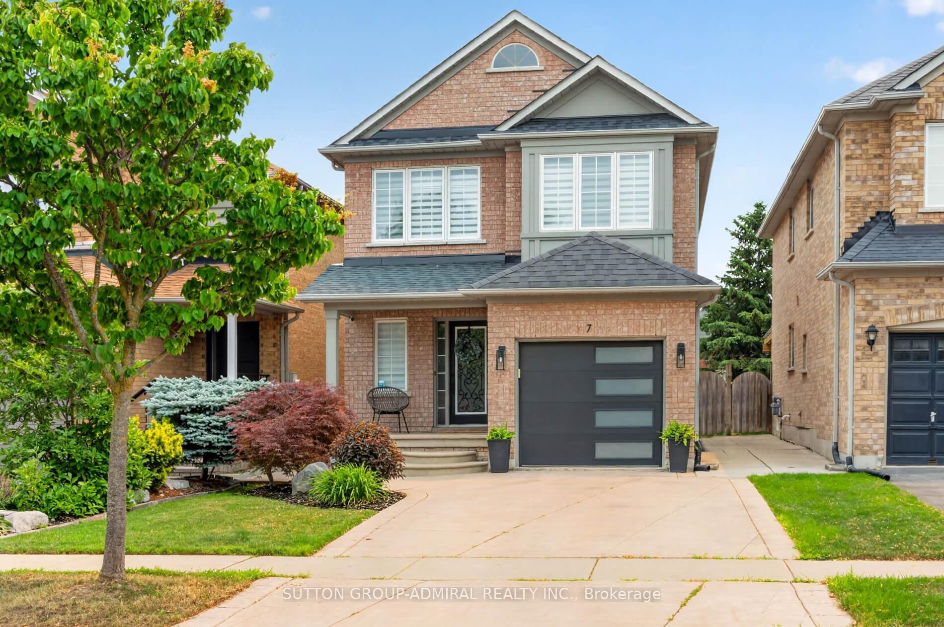 Photo 1 of 7 Emily Carr Crescent, Caledon, Bolton West — HOMEH