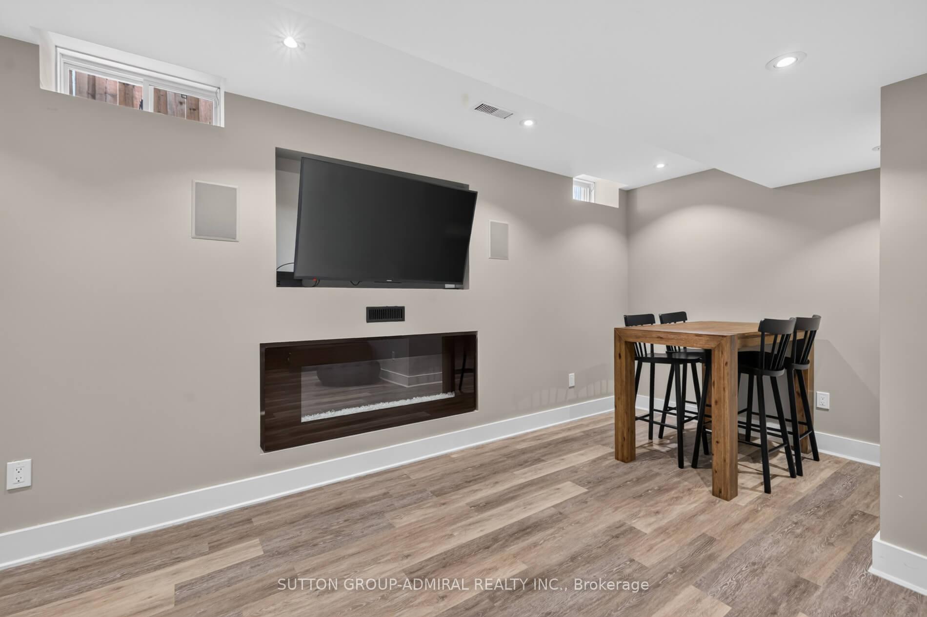 Photo 23 of 7 Emily Carr Crescent, Caledon, Bolton West — HOMEH