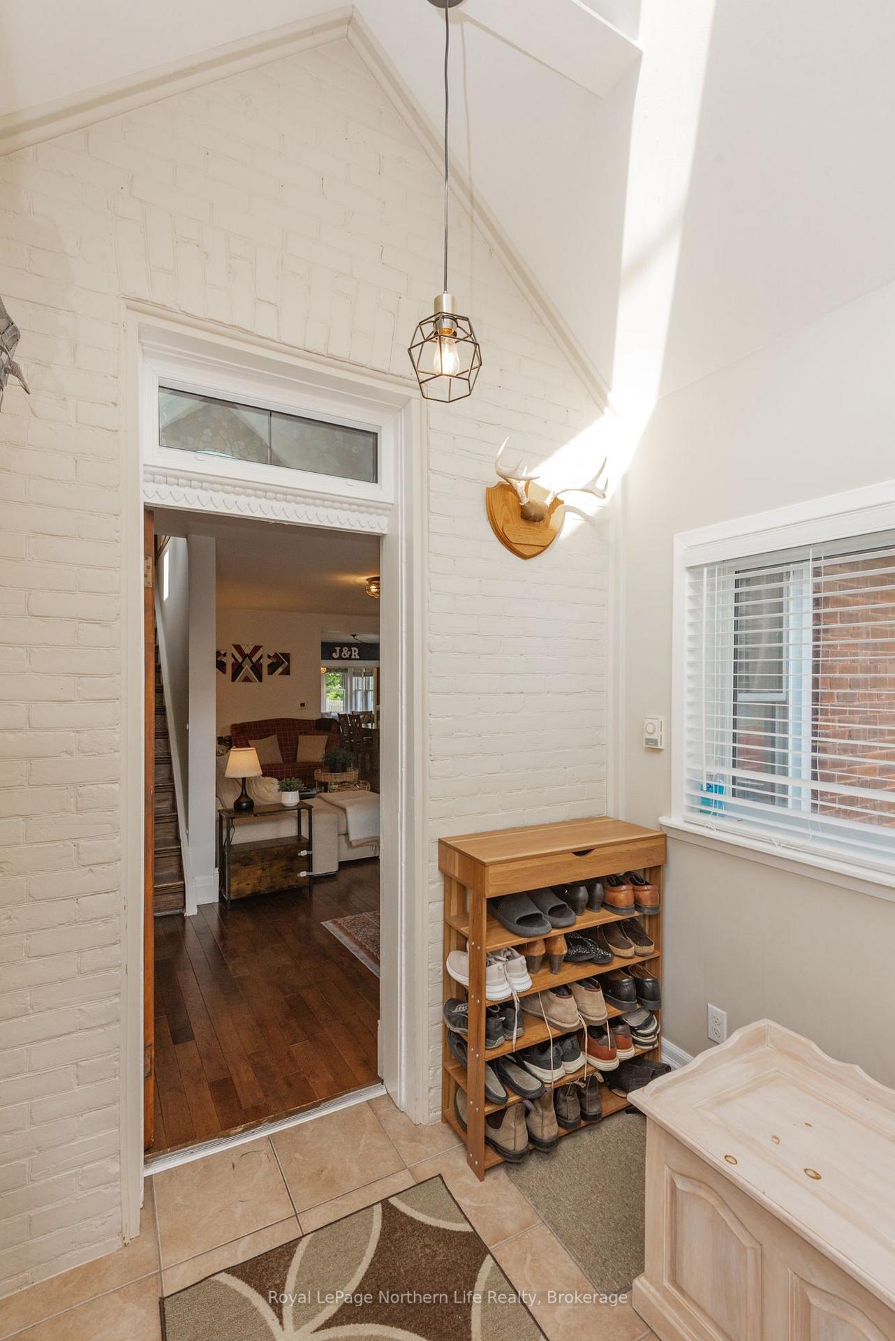 Photo 8 of 833 McIntyre Street W, North Bay, West End — HOMEH