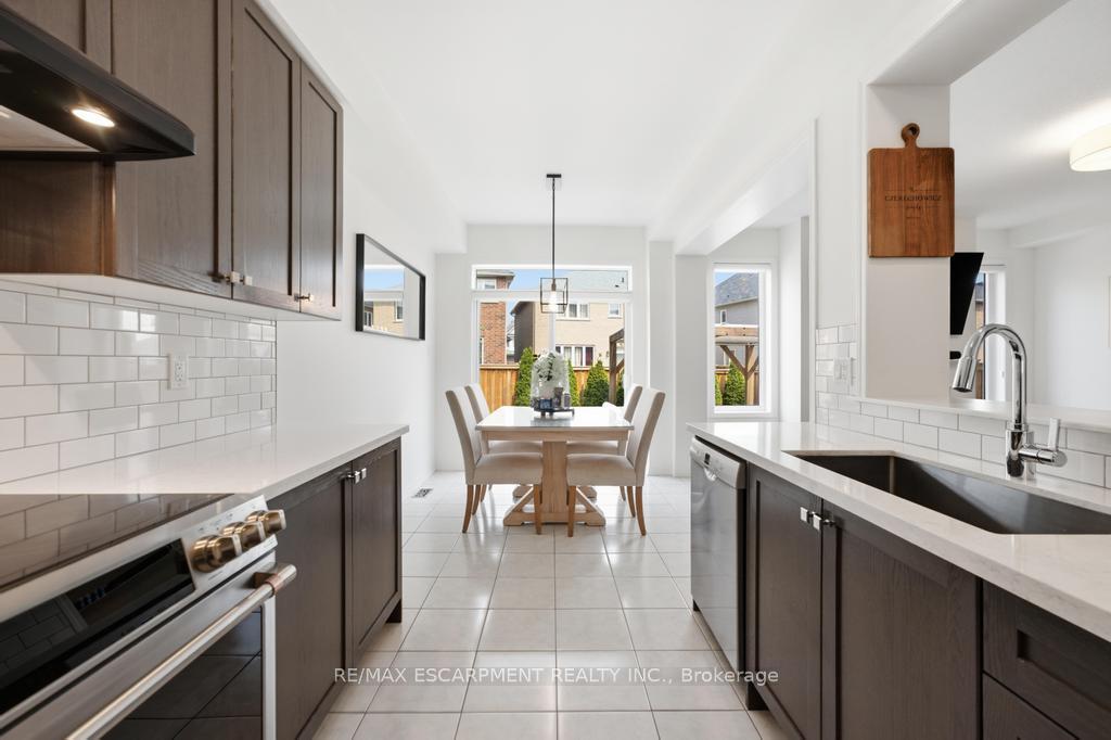 Photo 7 of 10 Cooke Avenue, Brantford, Empire South — HOMEH