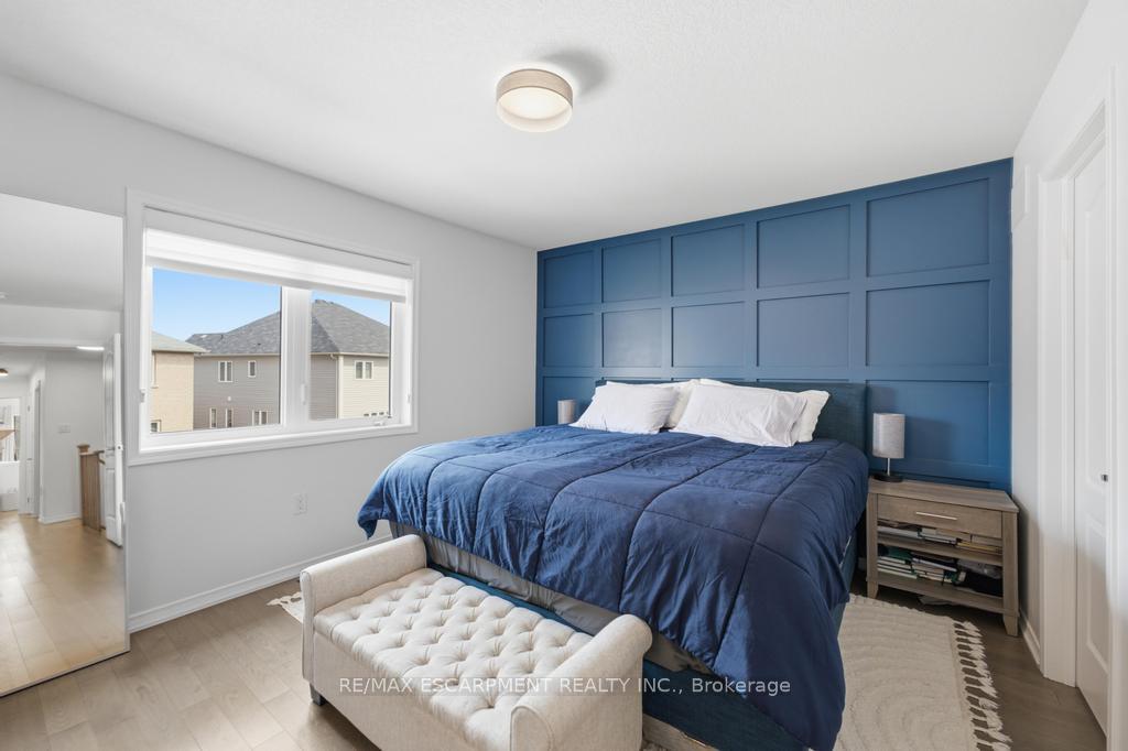 Photo 14 of 10 Cooke Avenue, Brantford, Empire South — HOMEH