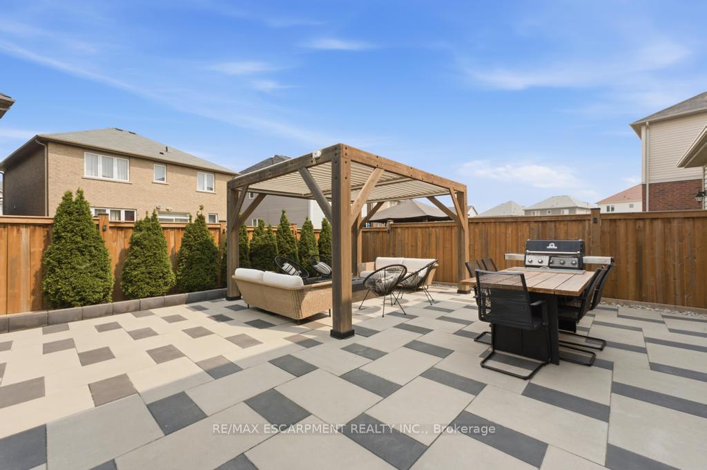 Photo 27 of 10 Cooke Avenue, Brantford, Empire South — HOMEH