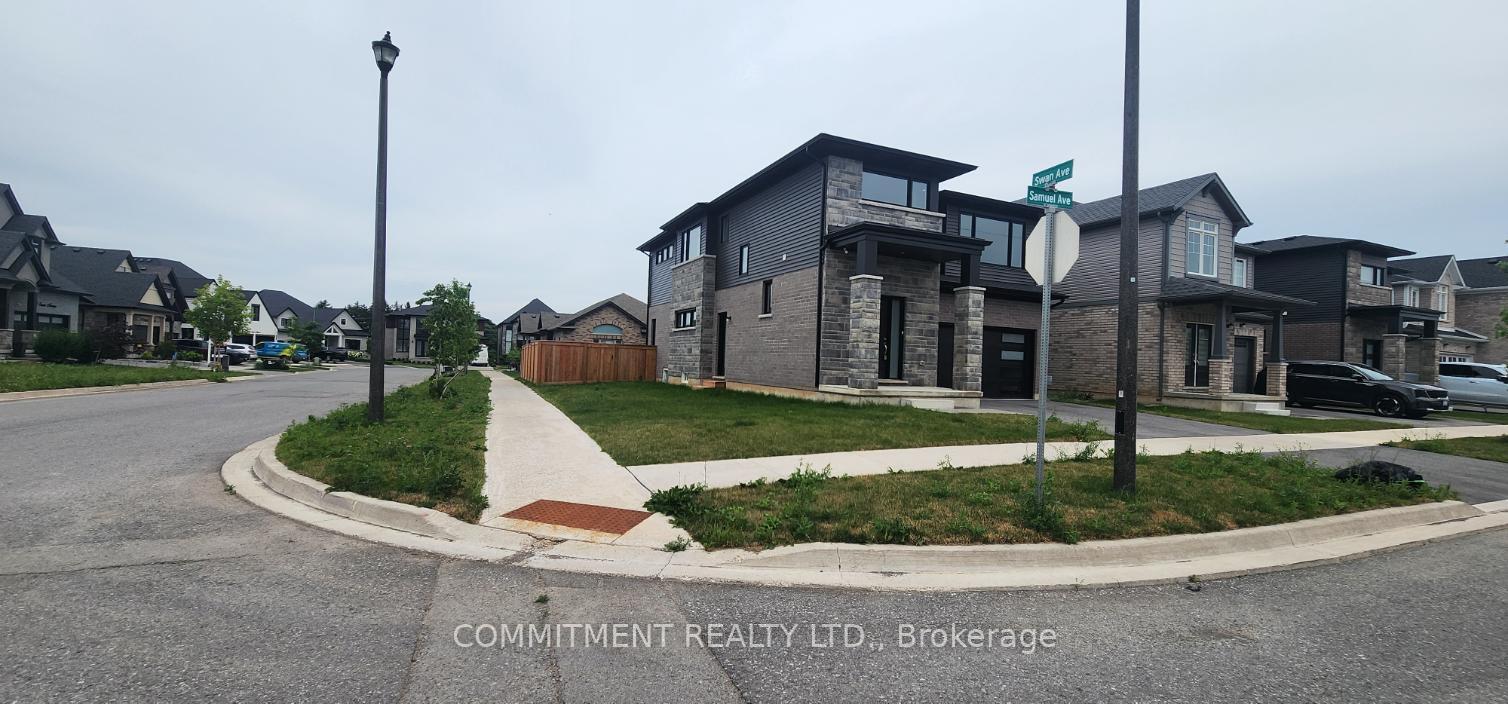 Photo 3 of 47 Samuel Avenue, Pelham, Fonthill — HOMEH