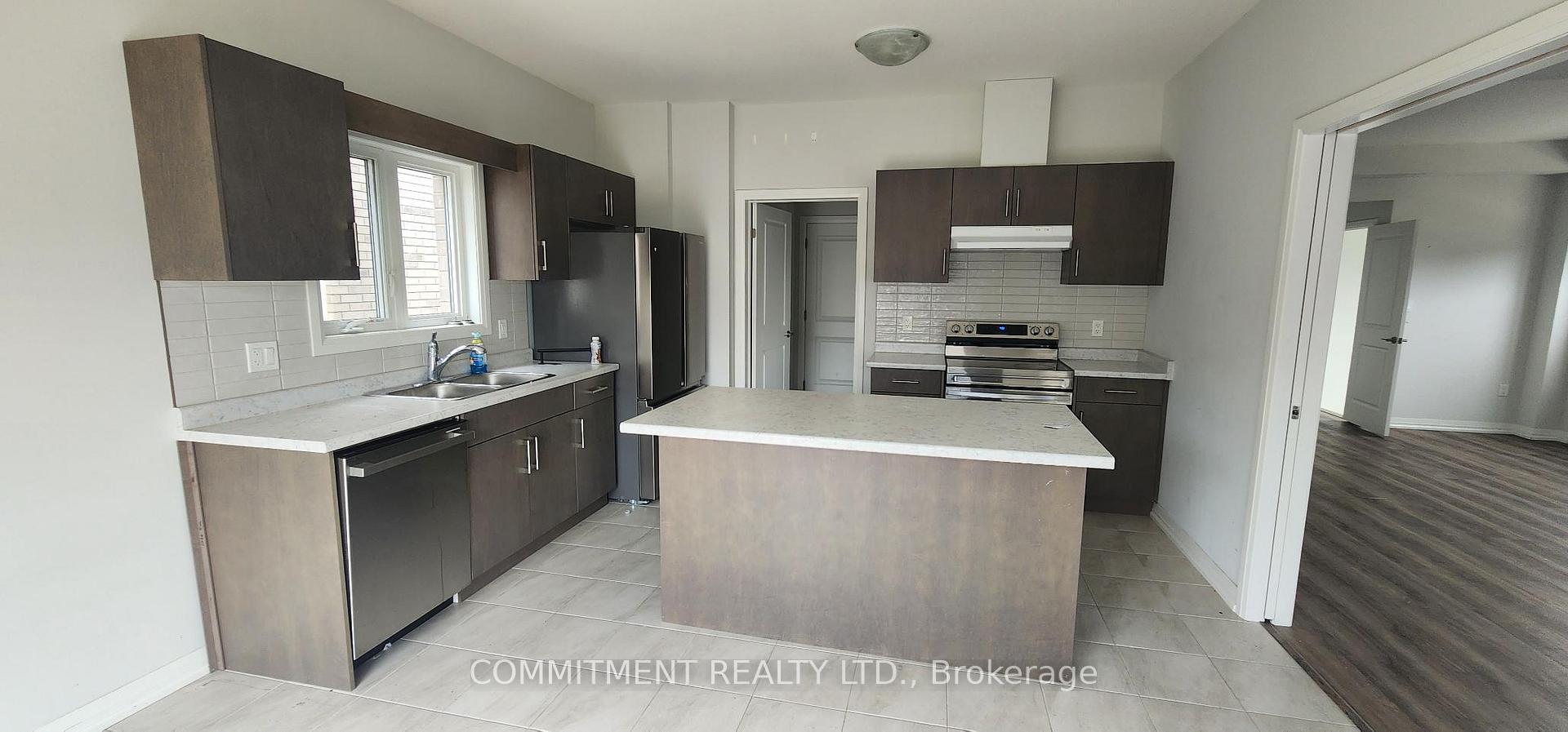 Photo 7 of 47 Samuel Avenue, Pelham, Fonthill — HOMEH