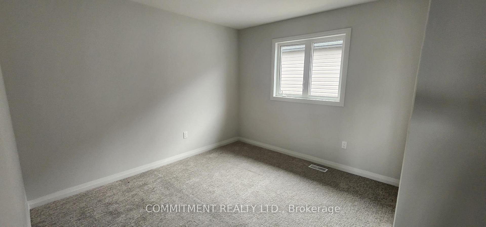 Photo 12 of 47 Samuel Avenue, Pelham, Fonthill — HOMEH