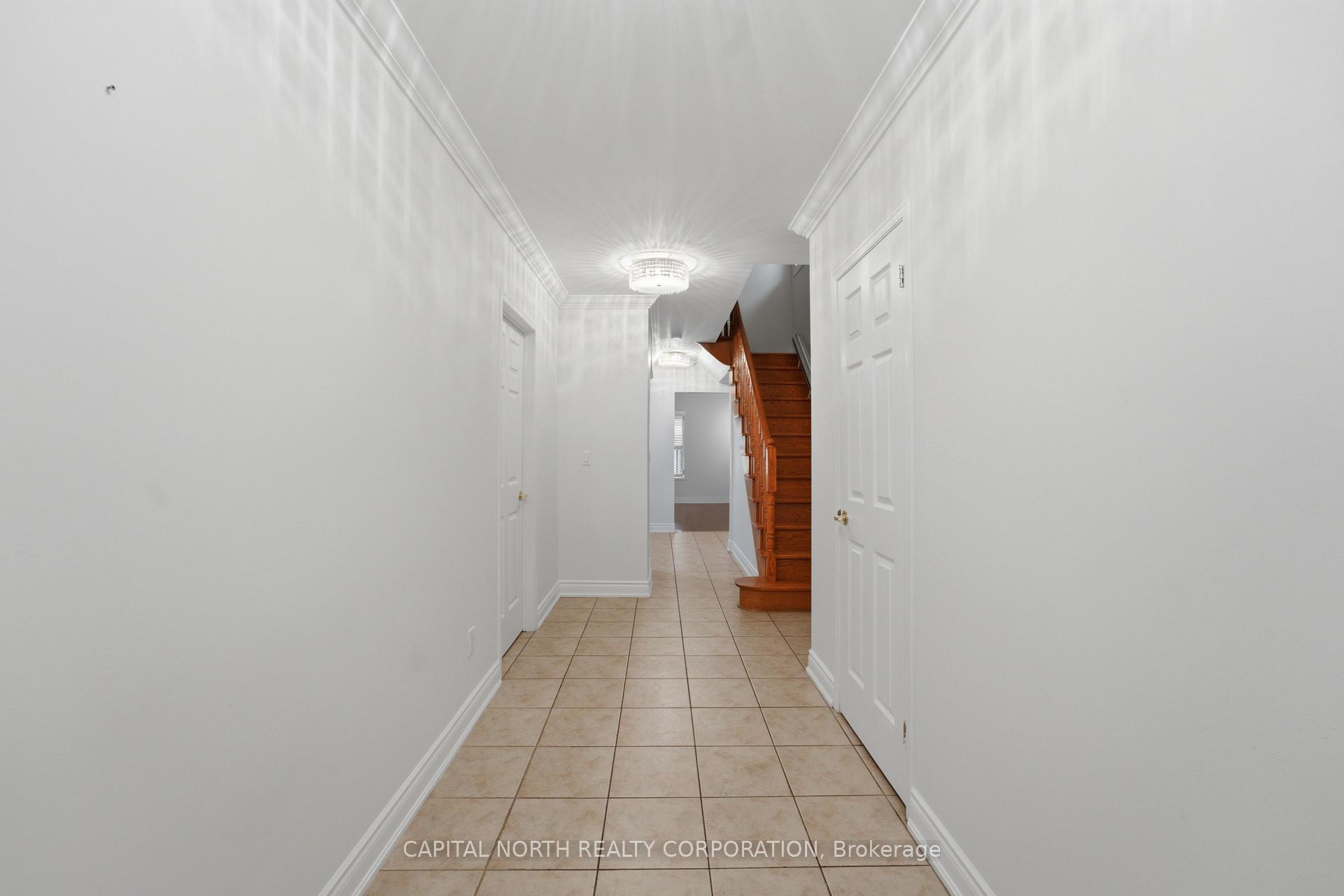 Photo 6 of 60 Monte Carlo Drive, Vaughan, Sonoma Heights — HOMEH