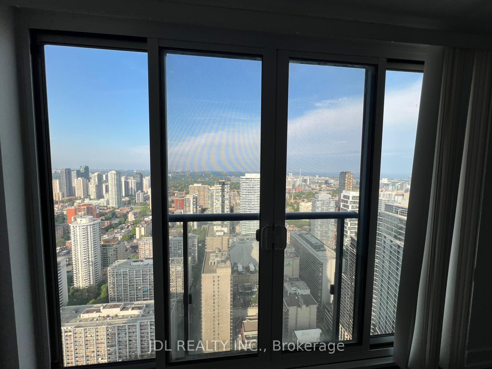 Photo 5 of Unit 5008, 7 Grenville Street, Toronto, Bay Street Corridor — HOMEH