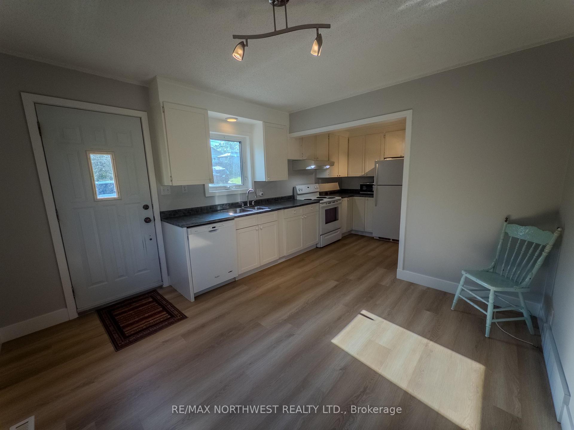 Photo 6 of 520 Portage Street, Kenora, Keewatin — HOMEH