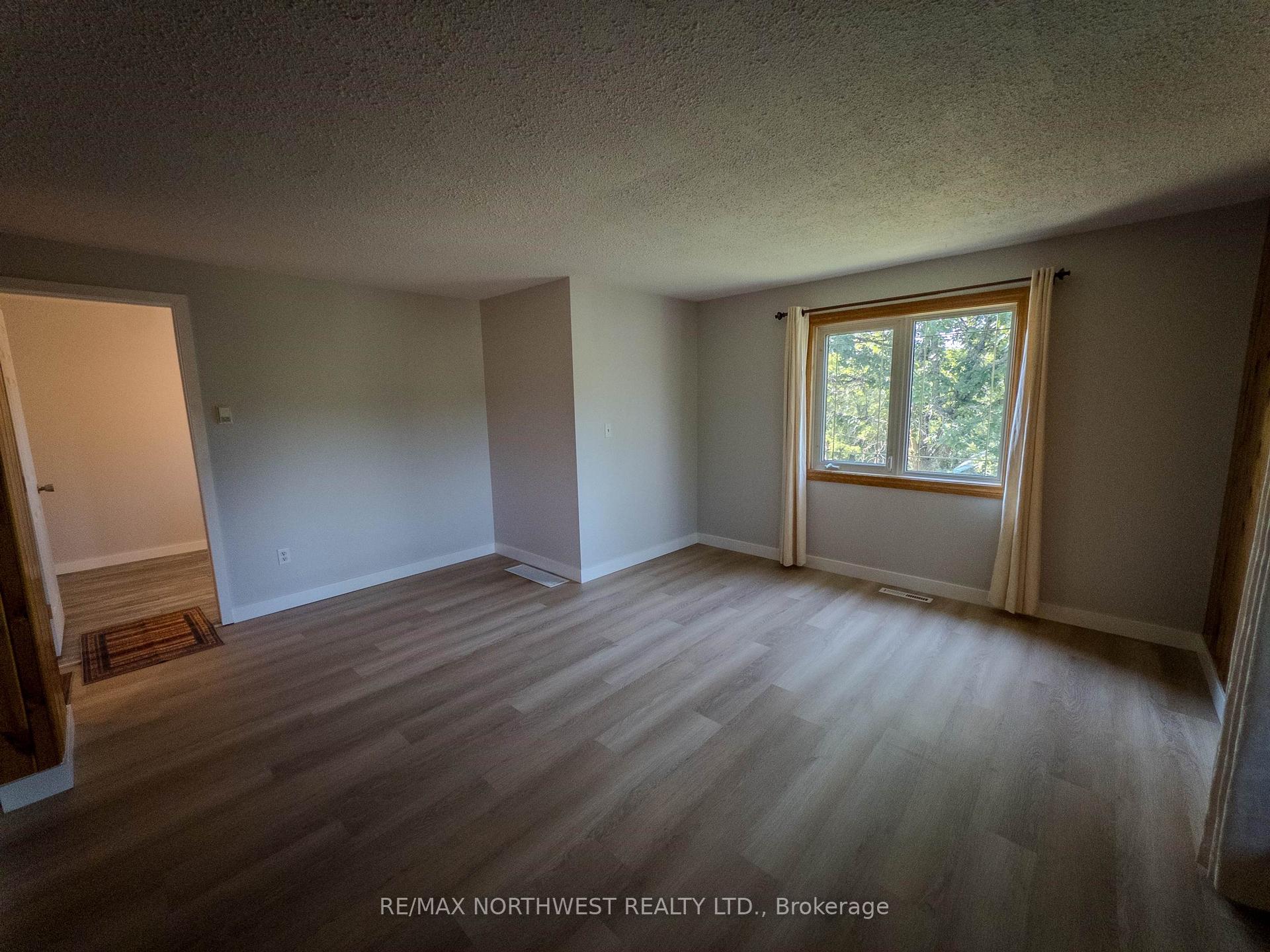 Photo 16 of 520 Portage Street, Kenora, Keewatin — HOMEH
