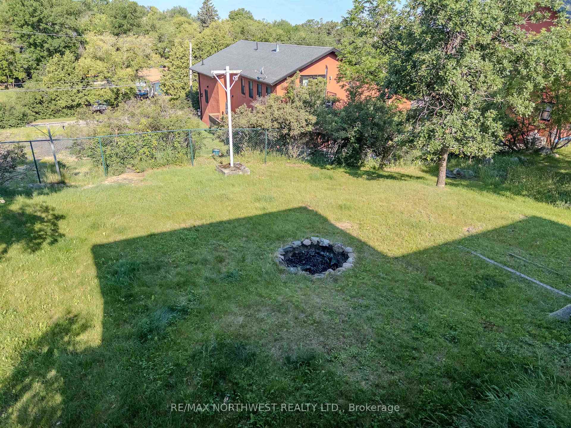 Photo 21 of 520 Portage Street, Kenora, Keewatin — HOMEH