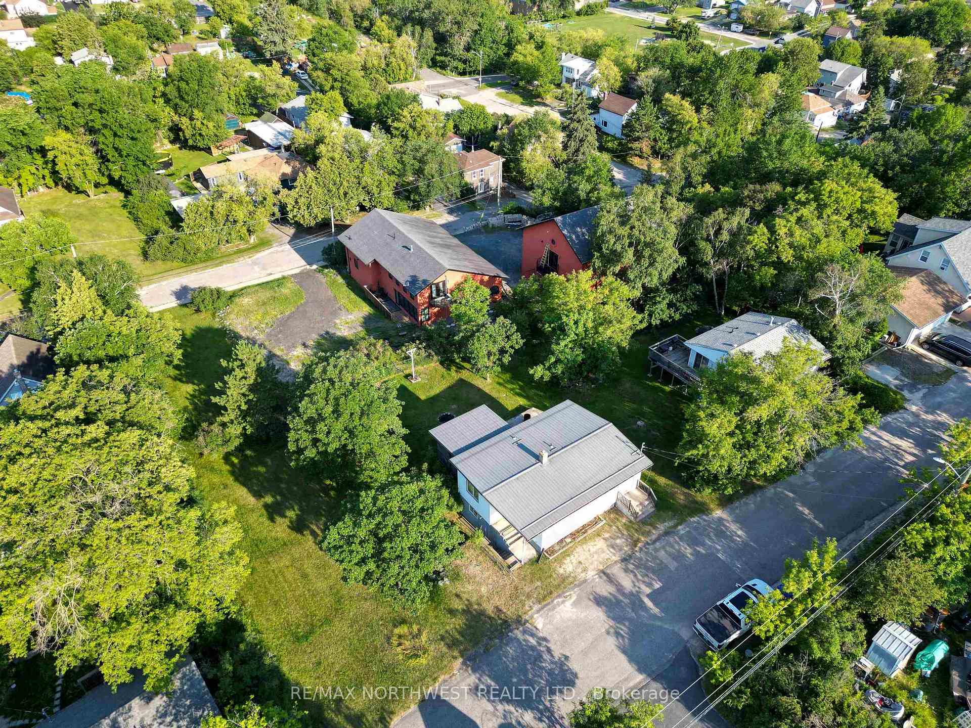 Photo 28 of 520 Portage Street, Kenora, Keewatin — HOMEH