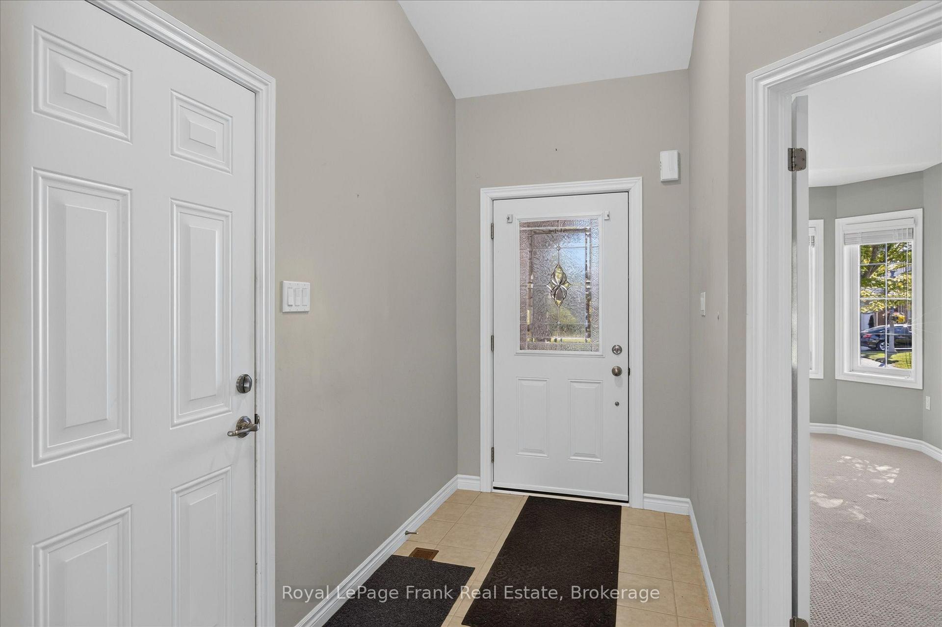 Photo 3 of Unit 60, 49 Village Crescent, Peterborough, Otonabee Ward 1 — HOMEH