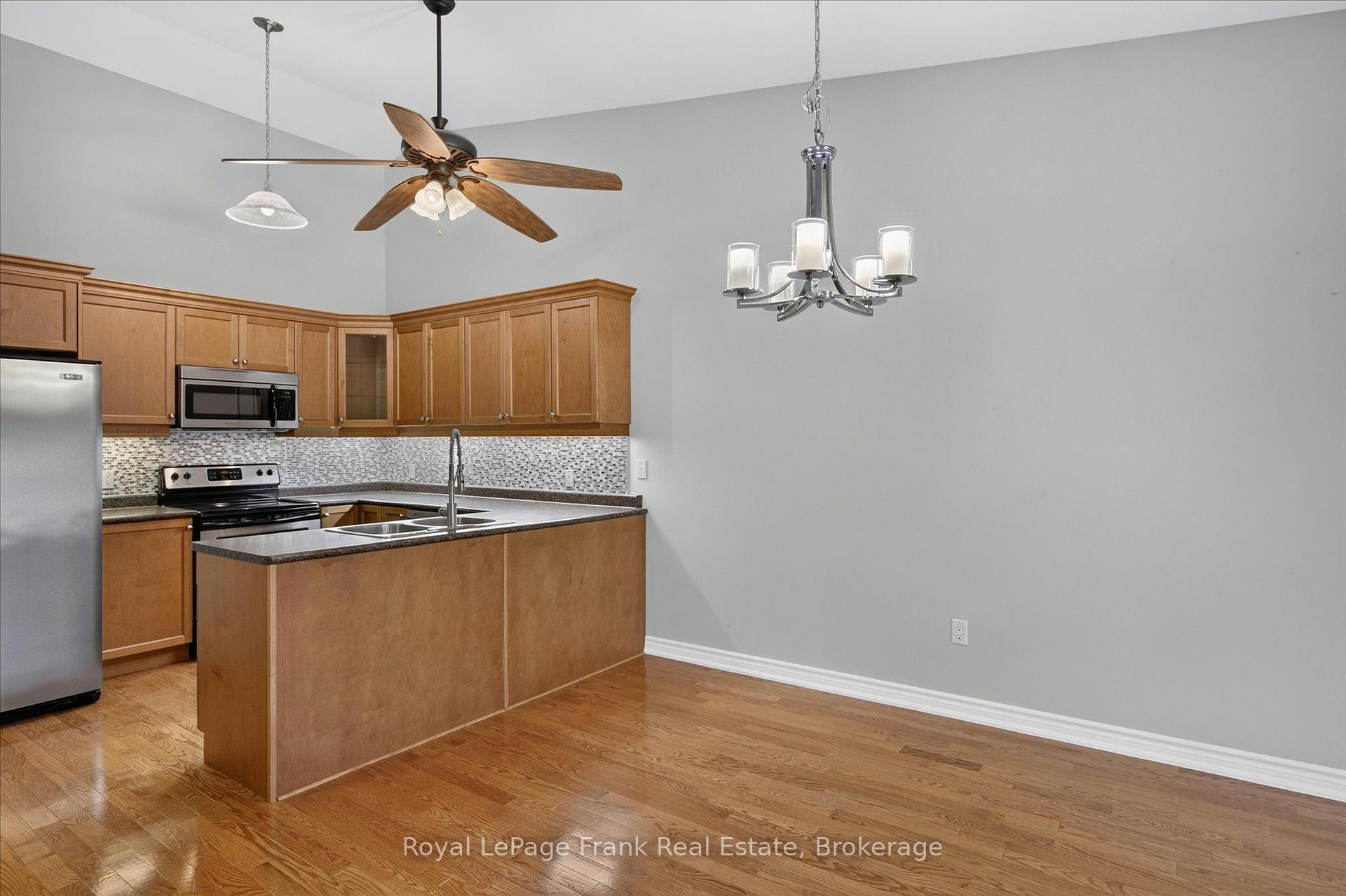 Photo 17 of Unit 60, 49 Village Crescent, Peterborough, Otonabee Ward 1 — HOMEH