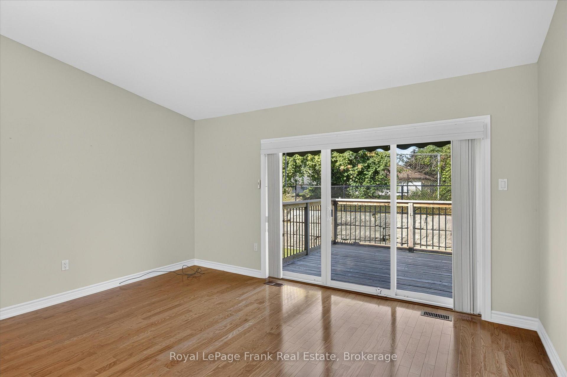 Photo 20 of Unit 60, 49 Village Crescent, Peterborough, Otonabee Ward 1 — HOMEH