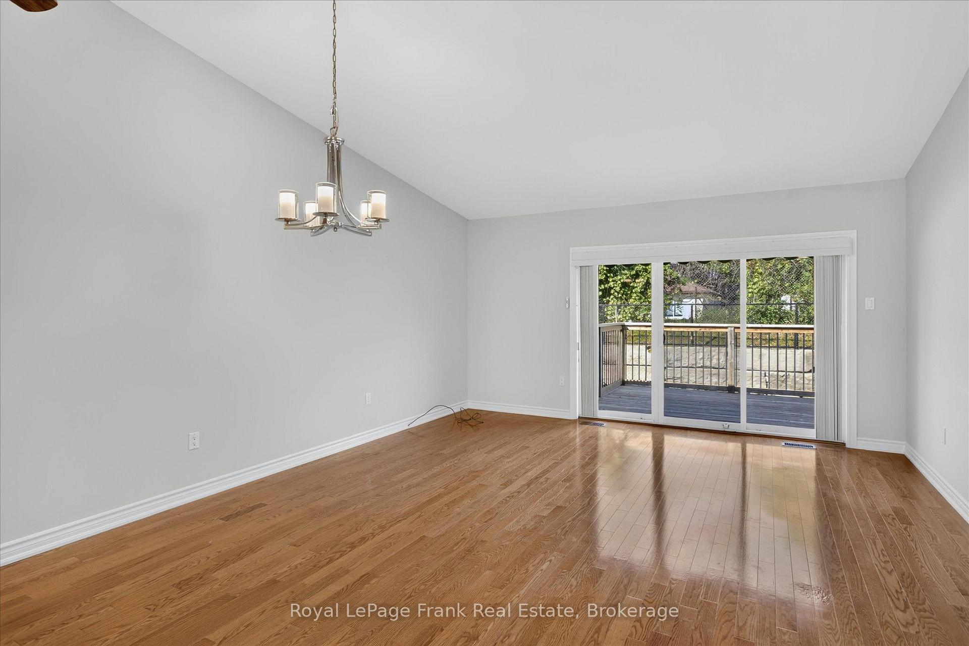 Photo 21 of Unit 60, 49 Village Crescent, Peterborough, Otonabee Ward 1 — HOMEH