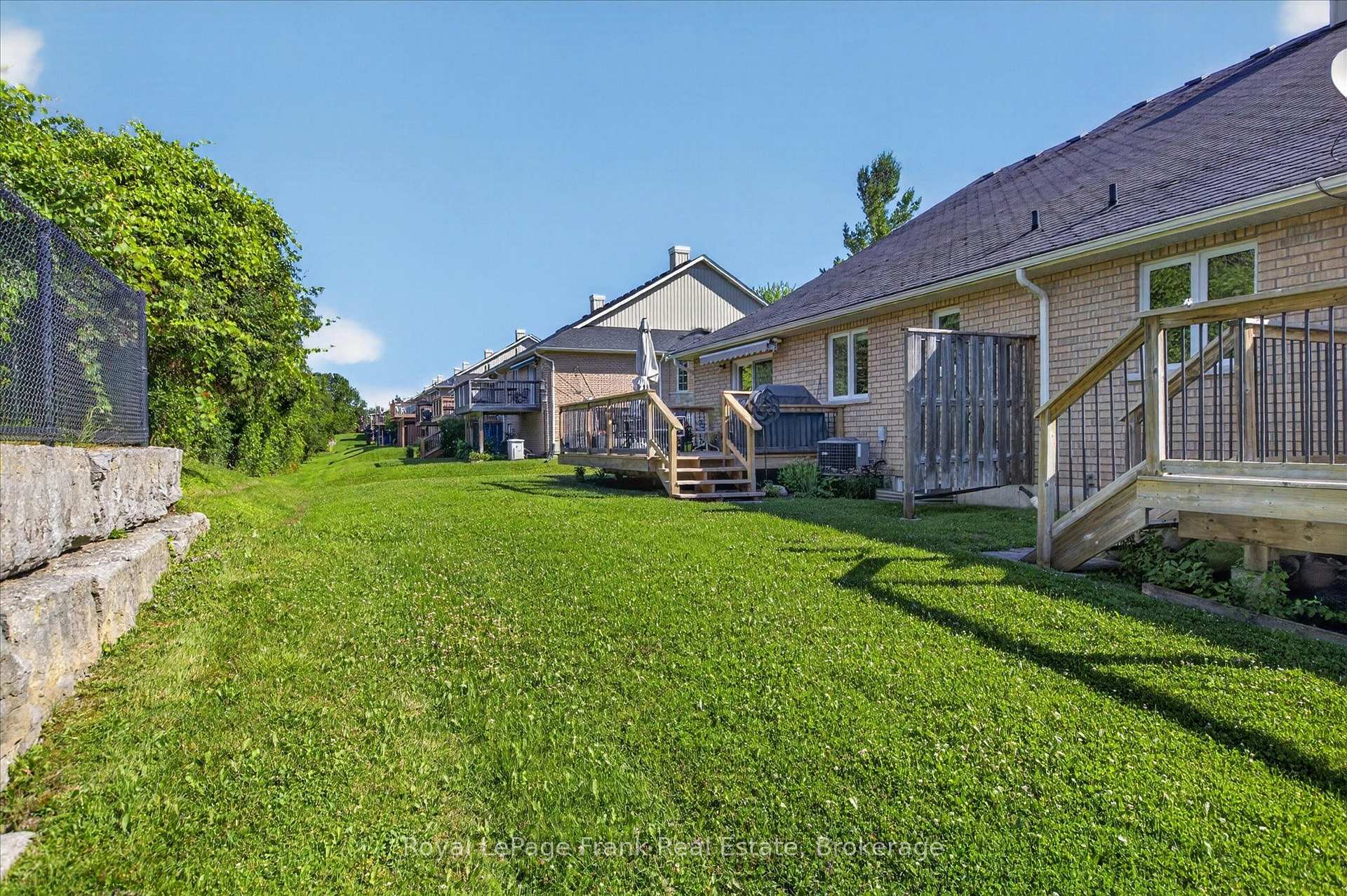 Photo 34 of Unit 60, 49 Village Crescent, Peterborough, Otonabee Ward 1 — HOMEH