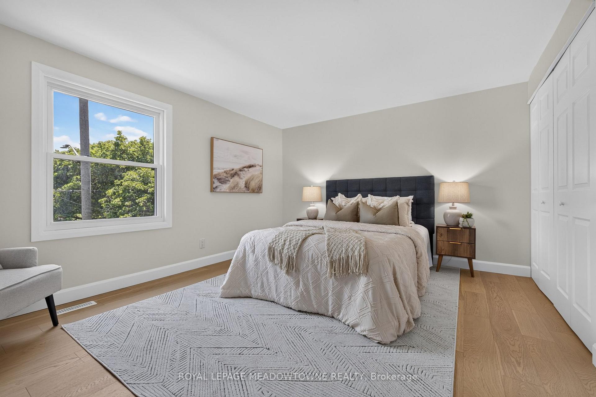 Photo 14 of 377 Delrex Boulevard, Halton Hills, Georgetown — HOMEH