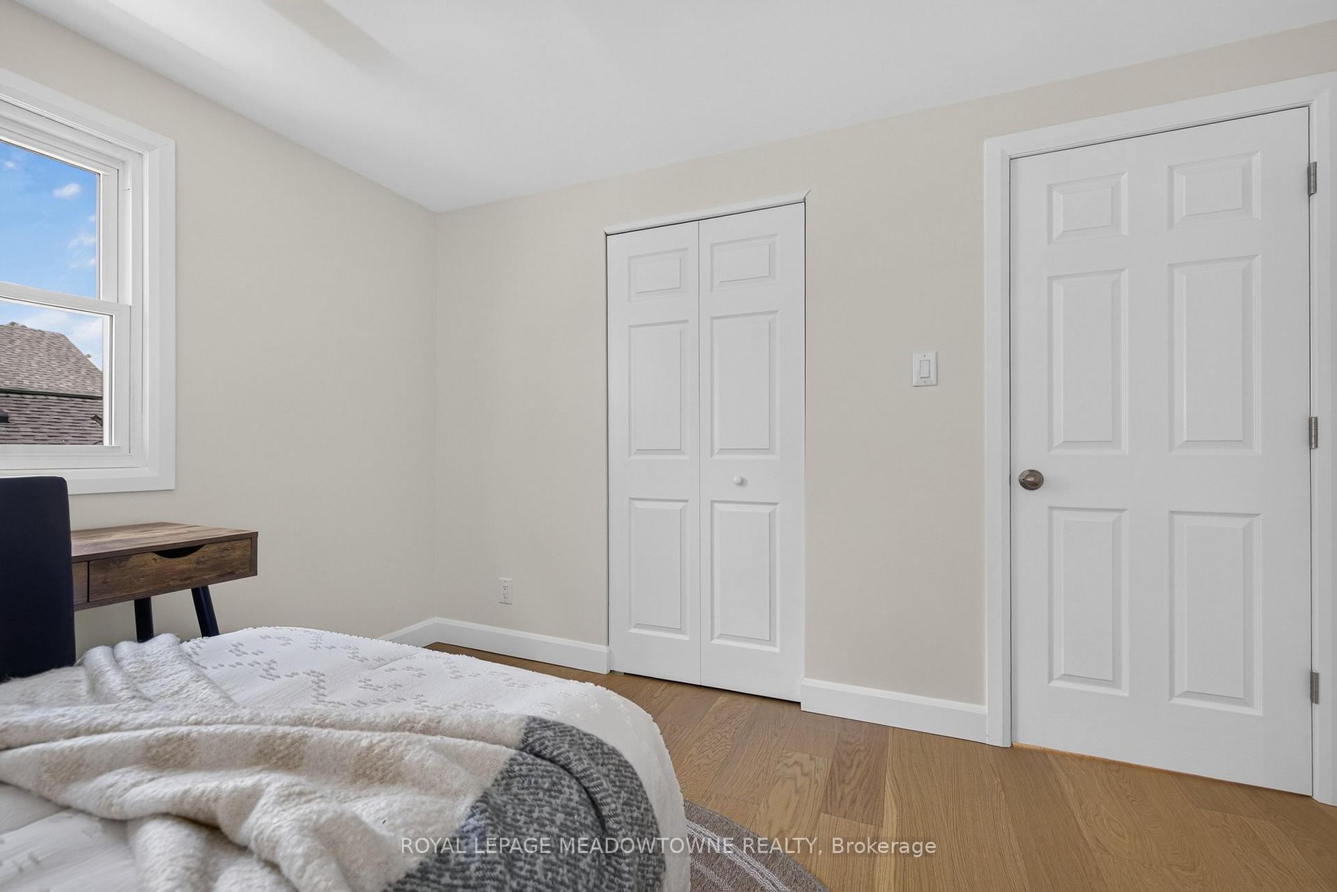 Photo 21 of 377 Delrex Boulevard, Halton Hills, Georgetown — HOMEH