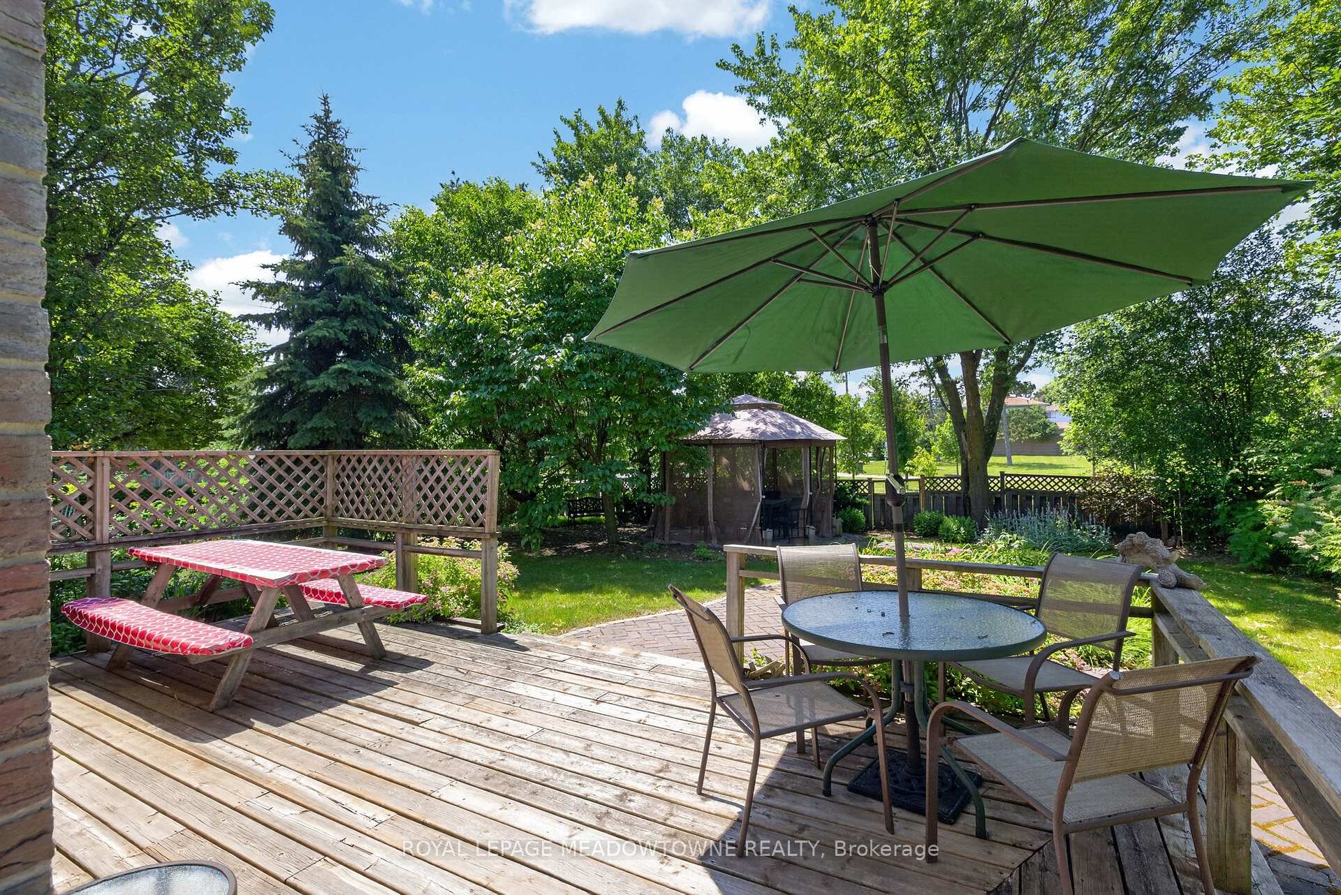 Photo 33 of 377 Delrex Boulevard, Halton Hills, Georgetown — HOMEH