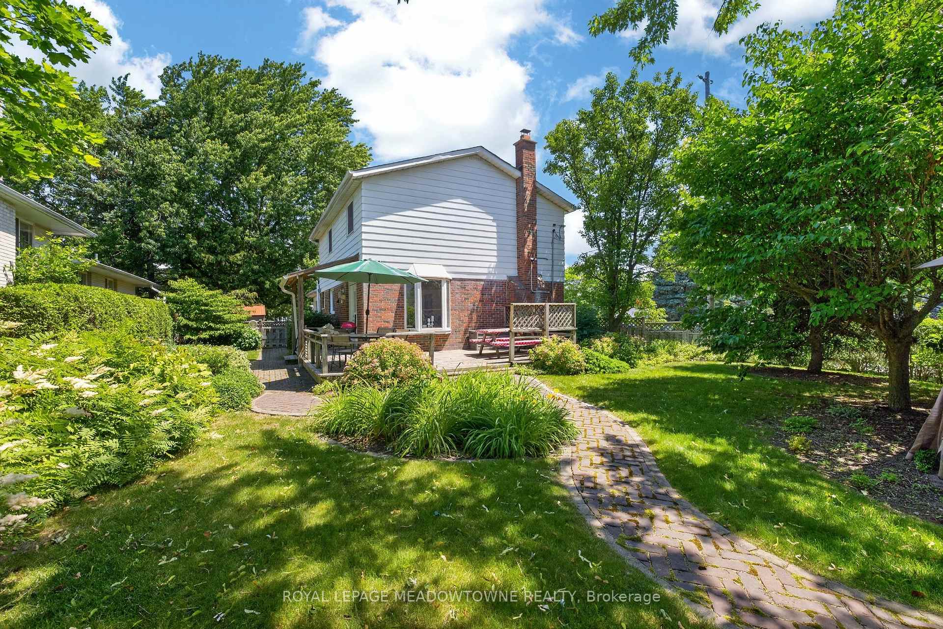 Photo 34 of 377 Delrex Boulevard, Halton Hills, Georgetown — HOMEH