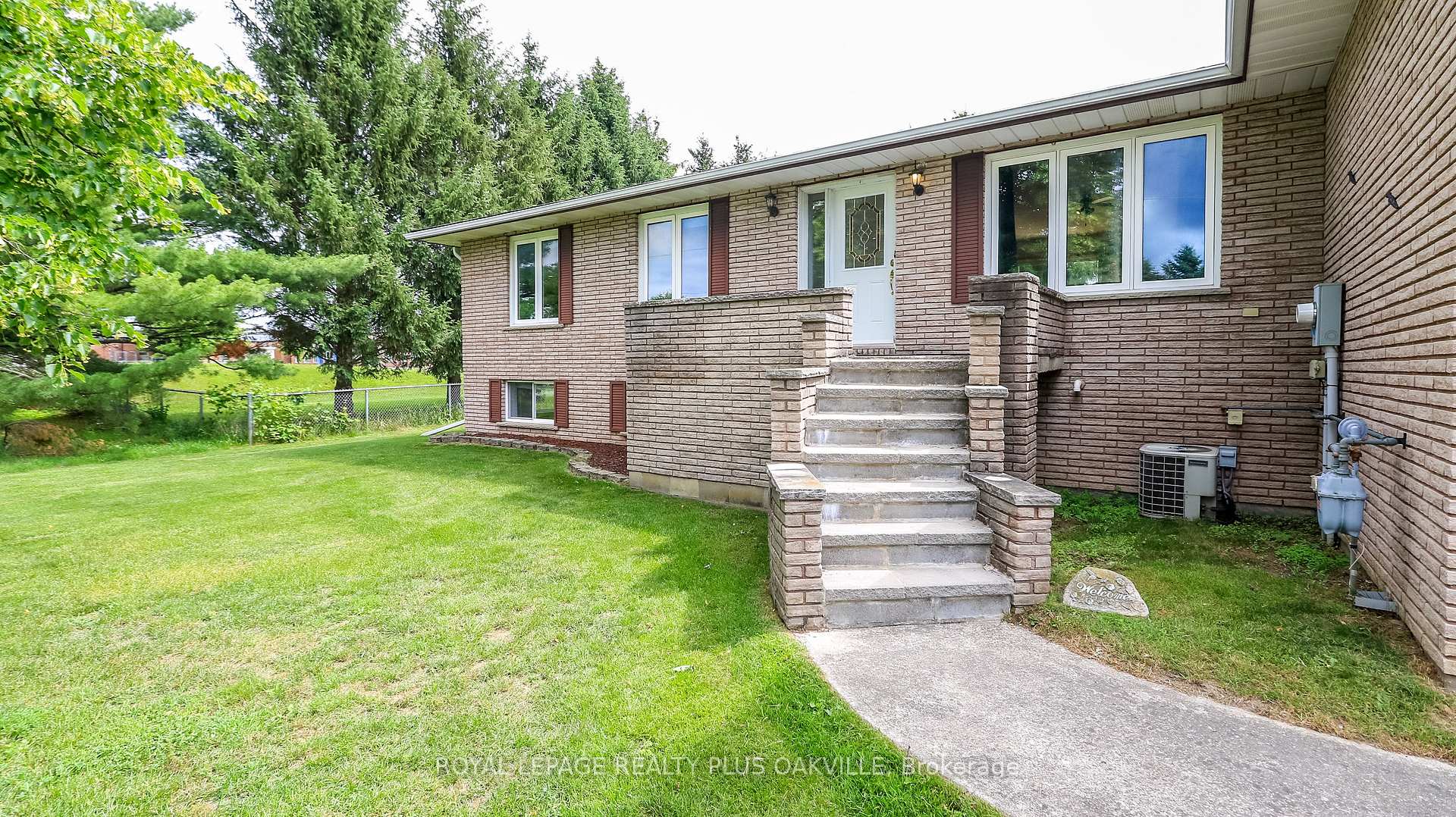 Photo 5 of 52 Denney Road, Essa, Baxter — HOMEH