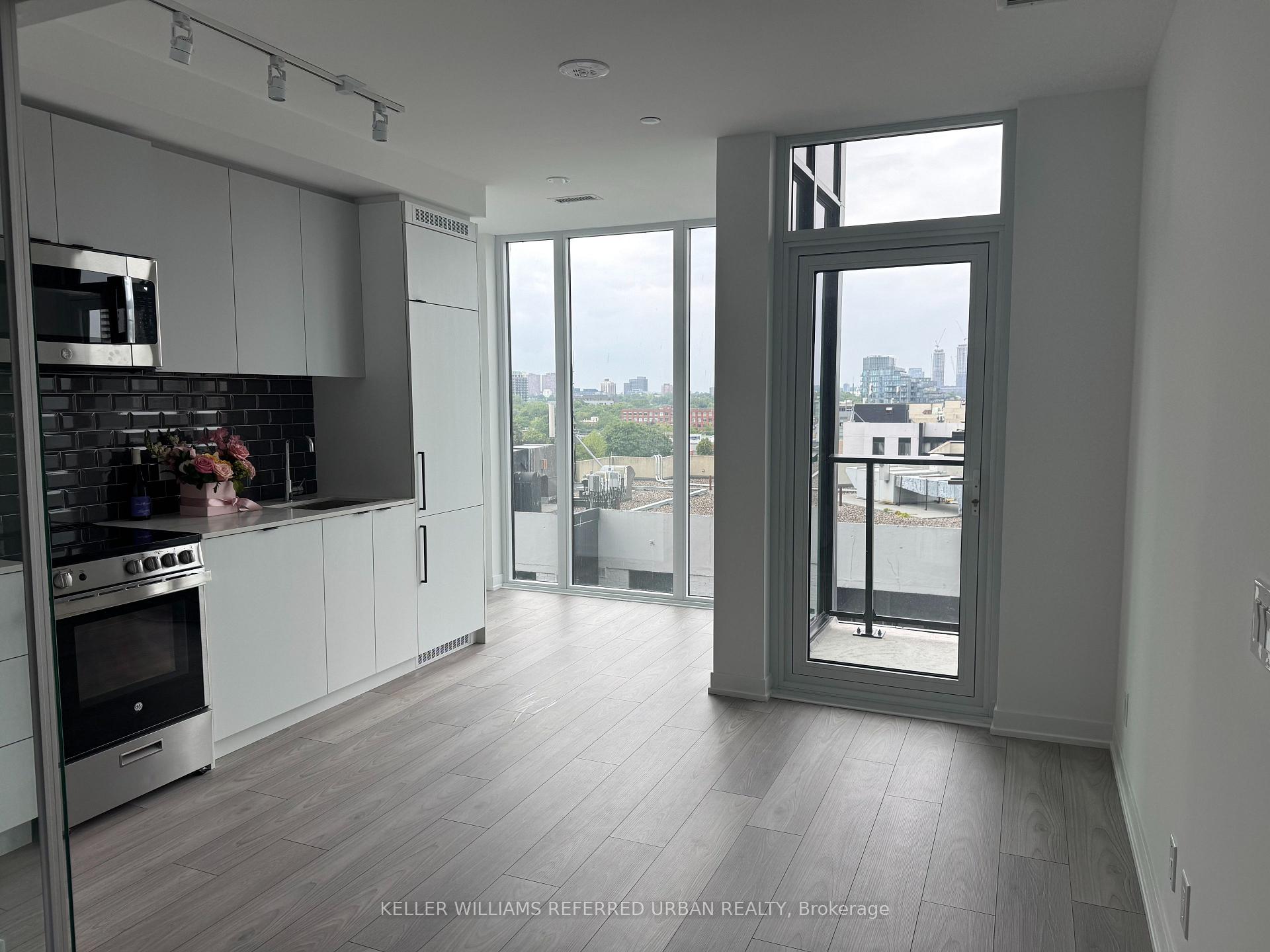 Photo 5 of Unit 727, 285 Dufferin Street, Toronto, South Parkdale — HOMEH