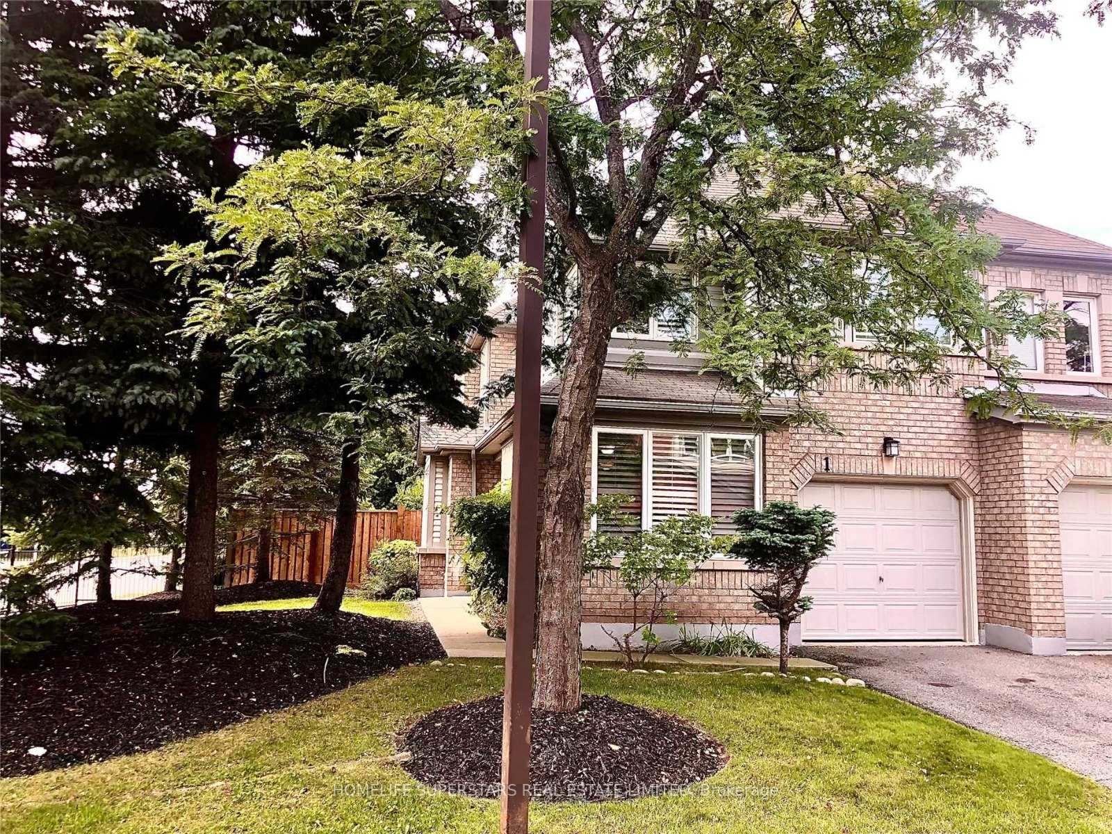 Photo 4 of Unit 1, 2555 Thomas Street, Mississauga, Central Erin Mills — HOMEH