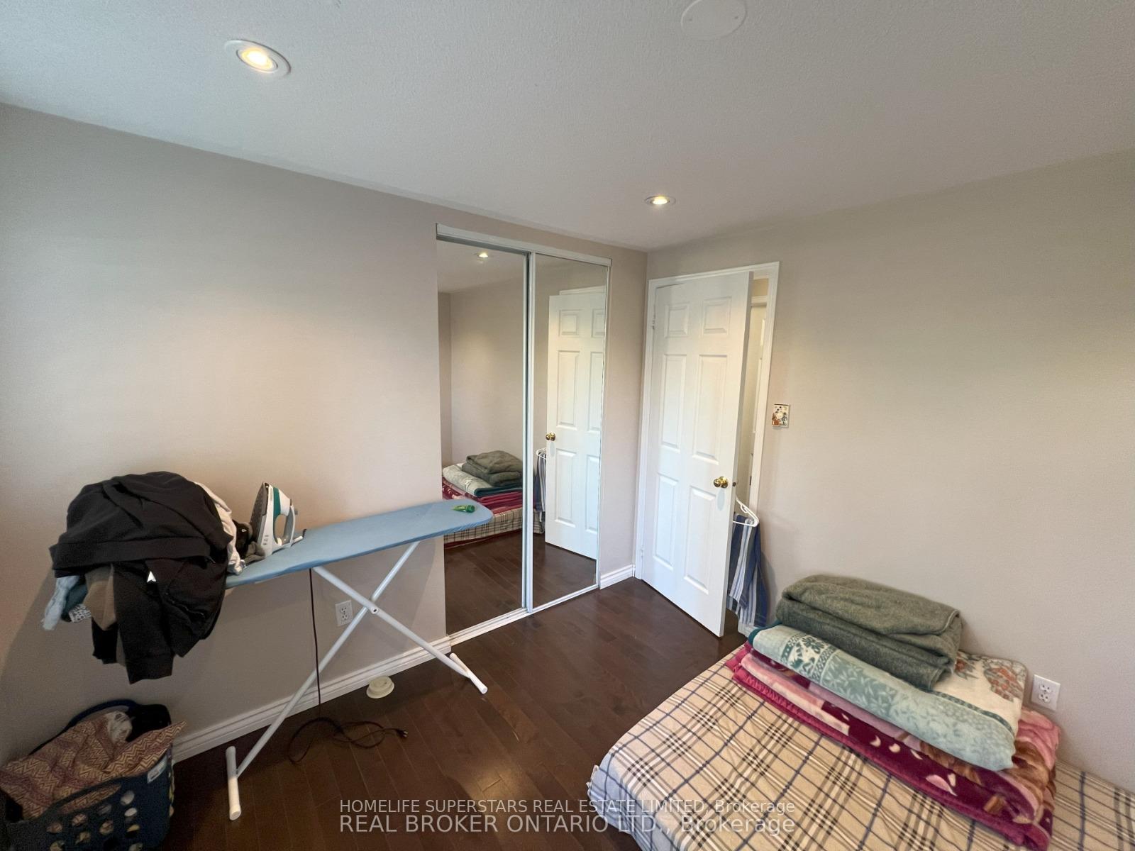 Photo 9 of Unit 1, 2555 Thomas Street, Mississauga, Central Erin Mills — HOMEH