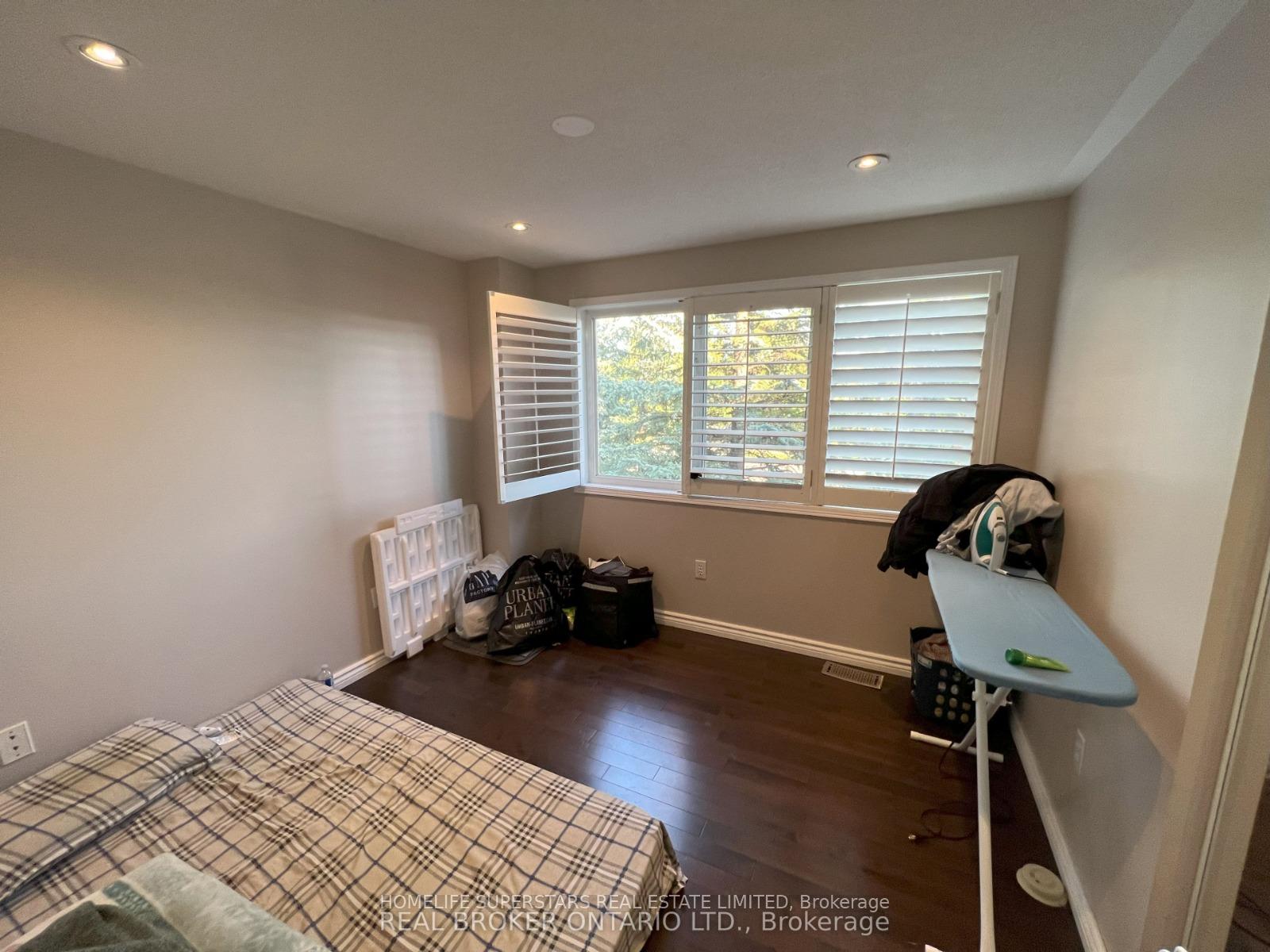 Photo 10 of Unit 1, 2555 Thomas Street, Mississauga, Central Erin Mills — HOMEH