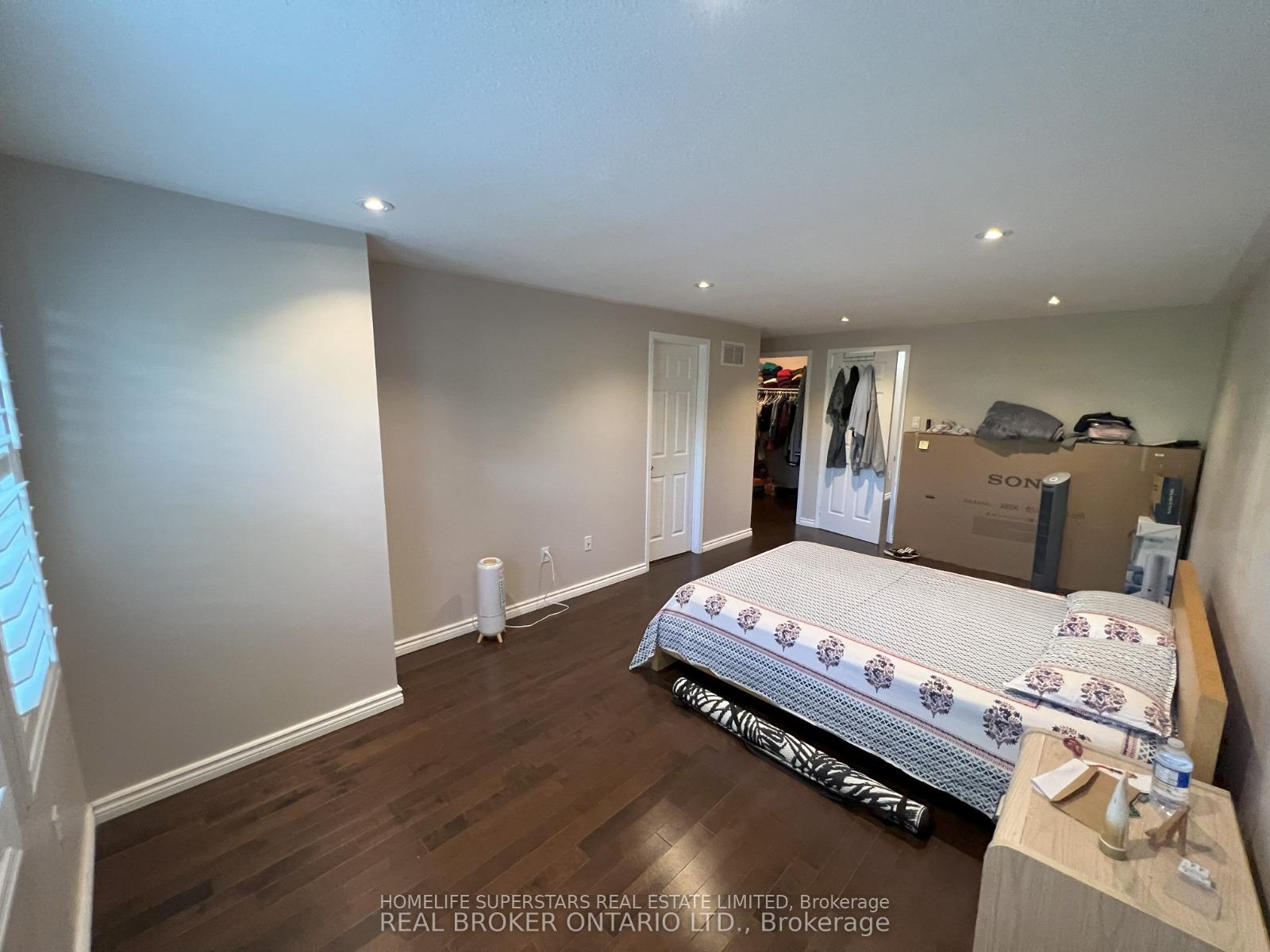 Photo 15 of Unit 1, 2555 Thomas Street, Mississauga, Central Erin Mills — HOMEH