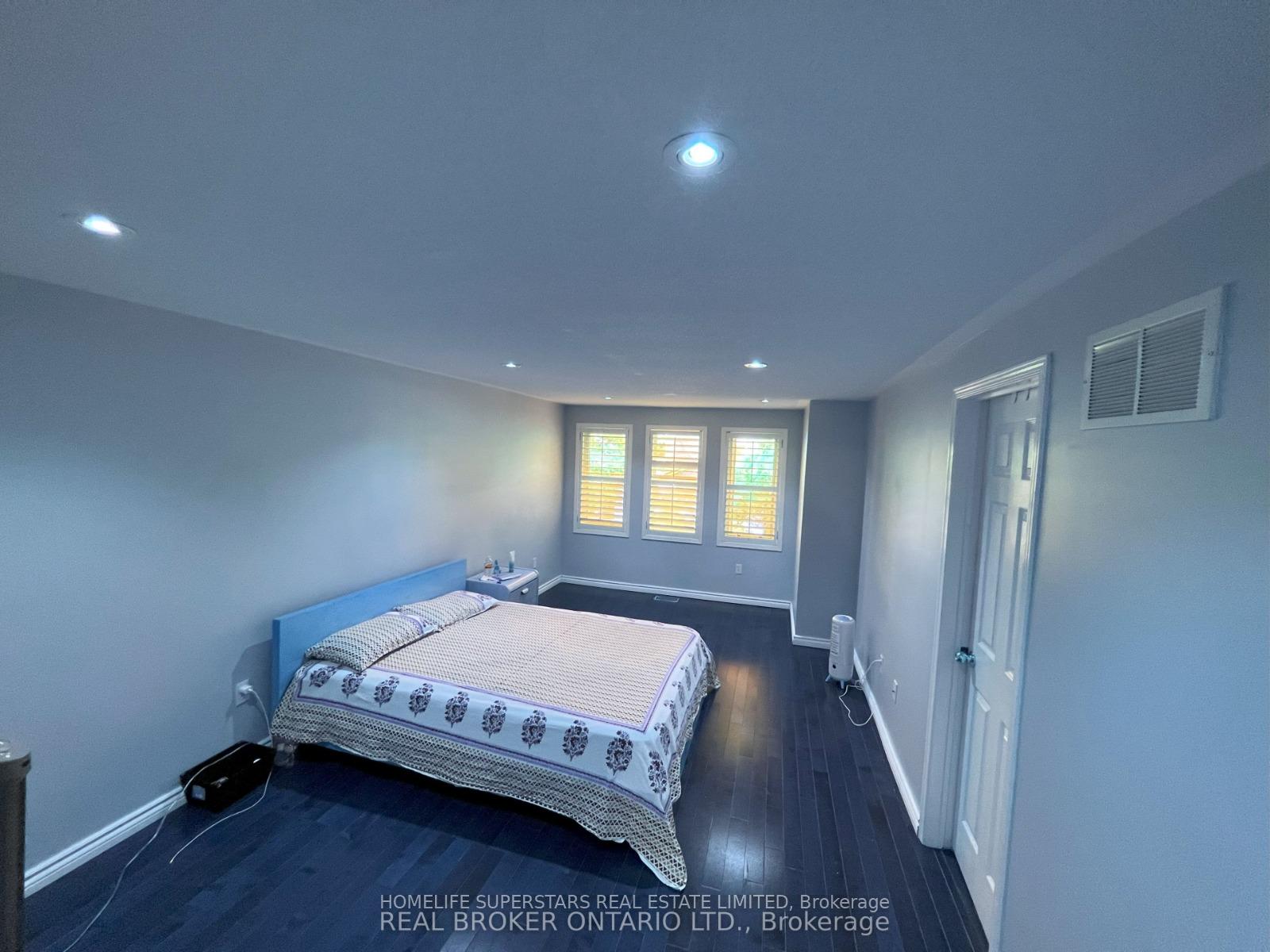 Photo 16 of Unit 1, 2555 Thomas Street, Mississauga, Central Erin Mills — HOMEH
