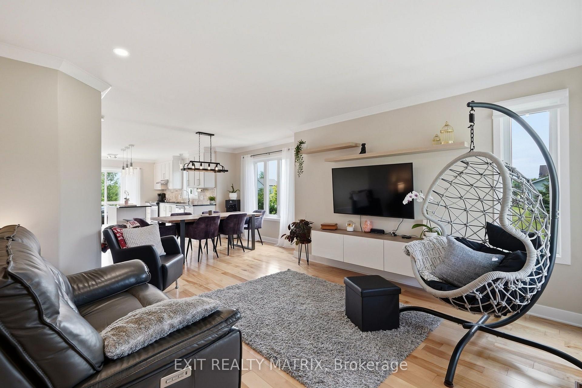 Photo 6 of 800 Du Bercail Street, Champlain, L'Orignal — HOMEH
