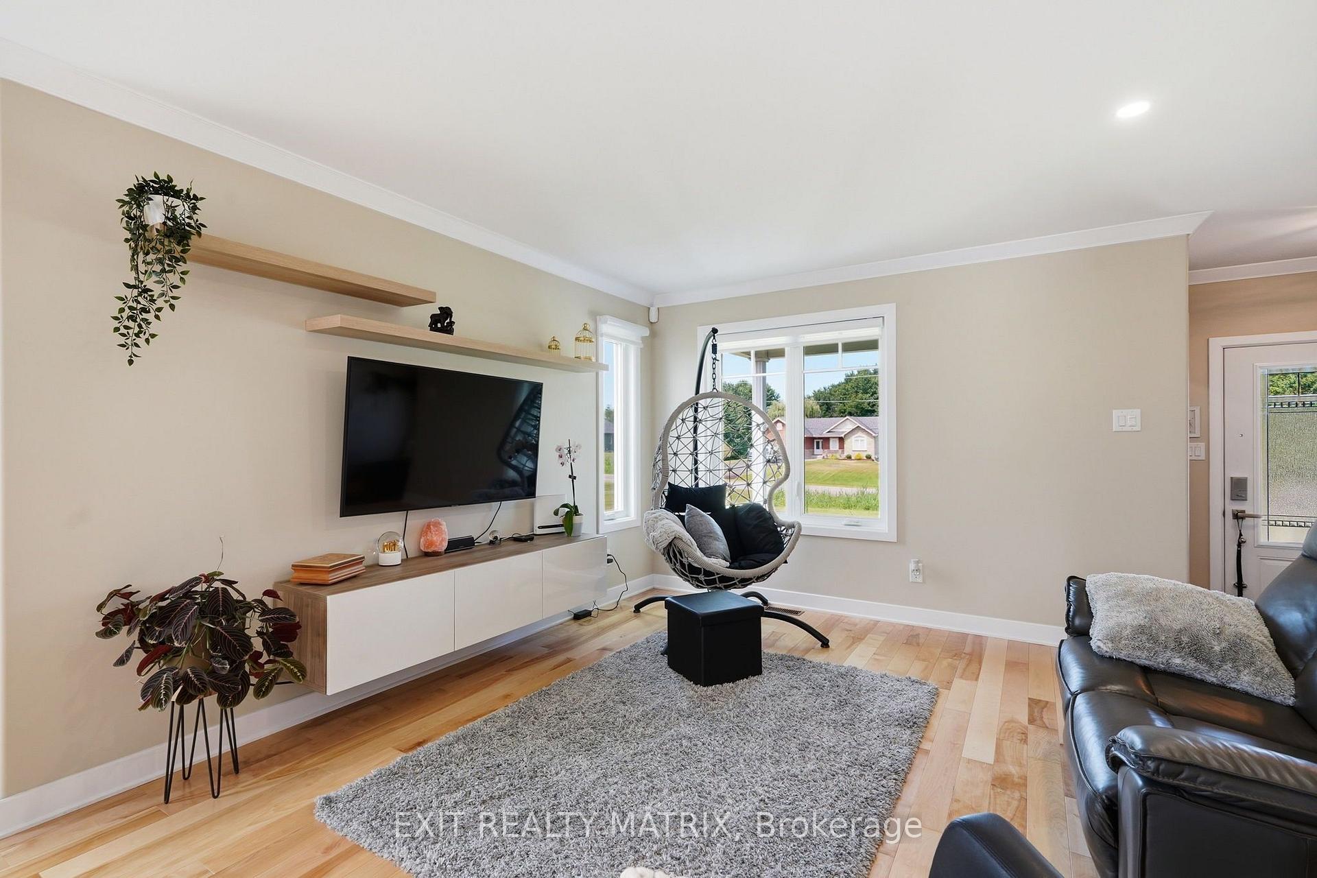 Photo 7 of 800 Du Bercail Street, Champlain, L'Orignal — HOMEH