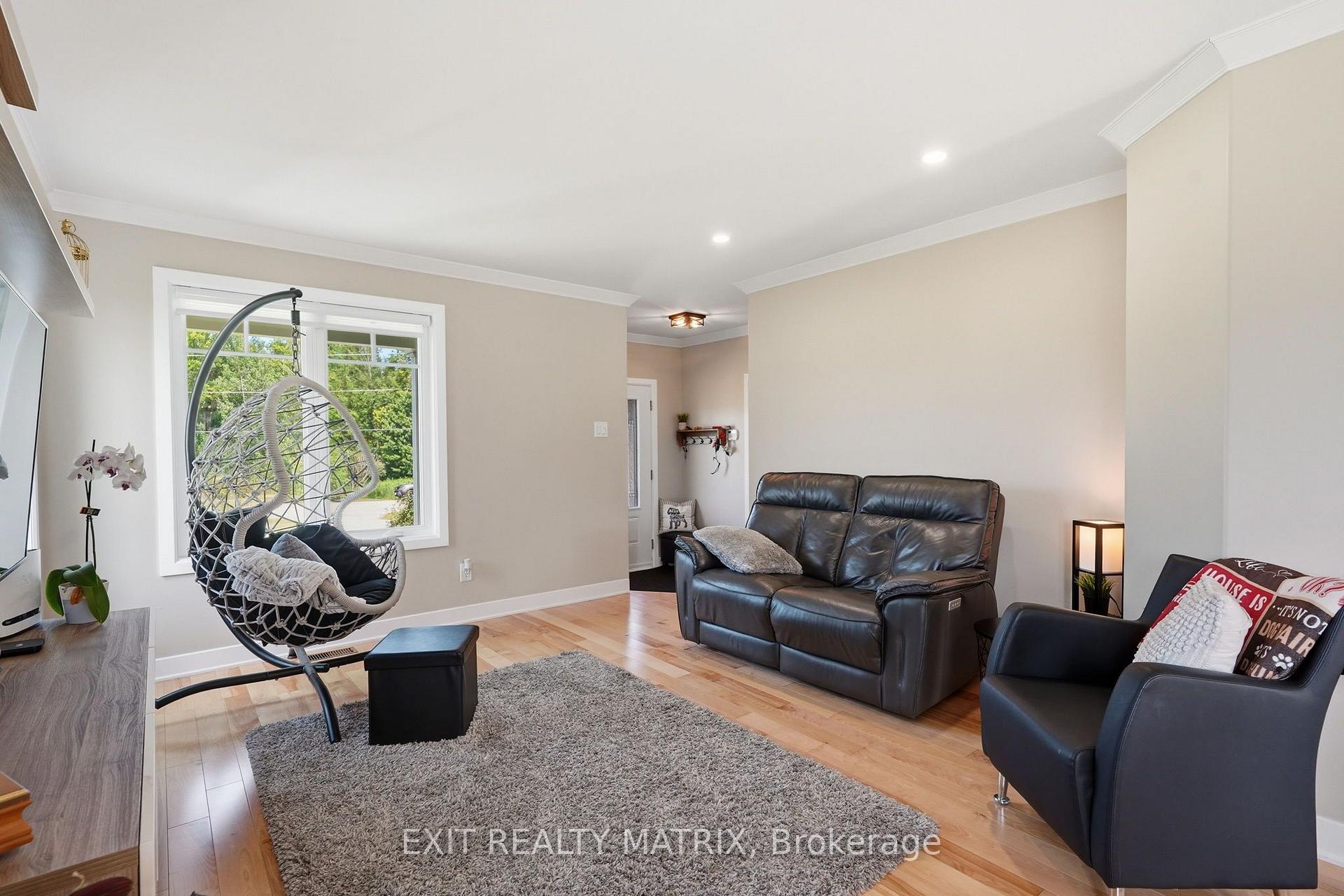 Photo 8 of 800 Du Bercail Street, Champlain, L'Orignal — HOMEH
