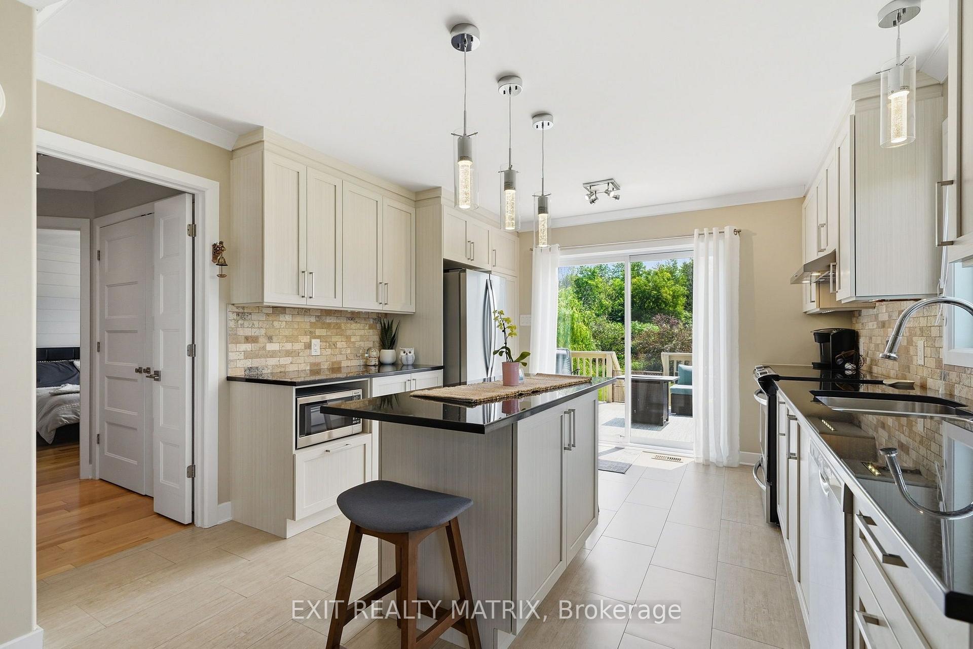 Photo 11 of 800 Du Bercail Street, Champlain, L'Orignal — HOMEH