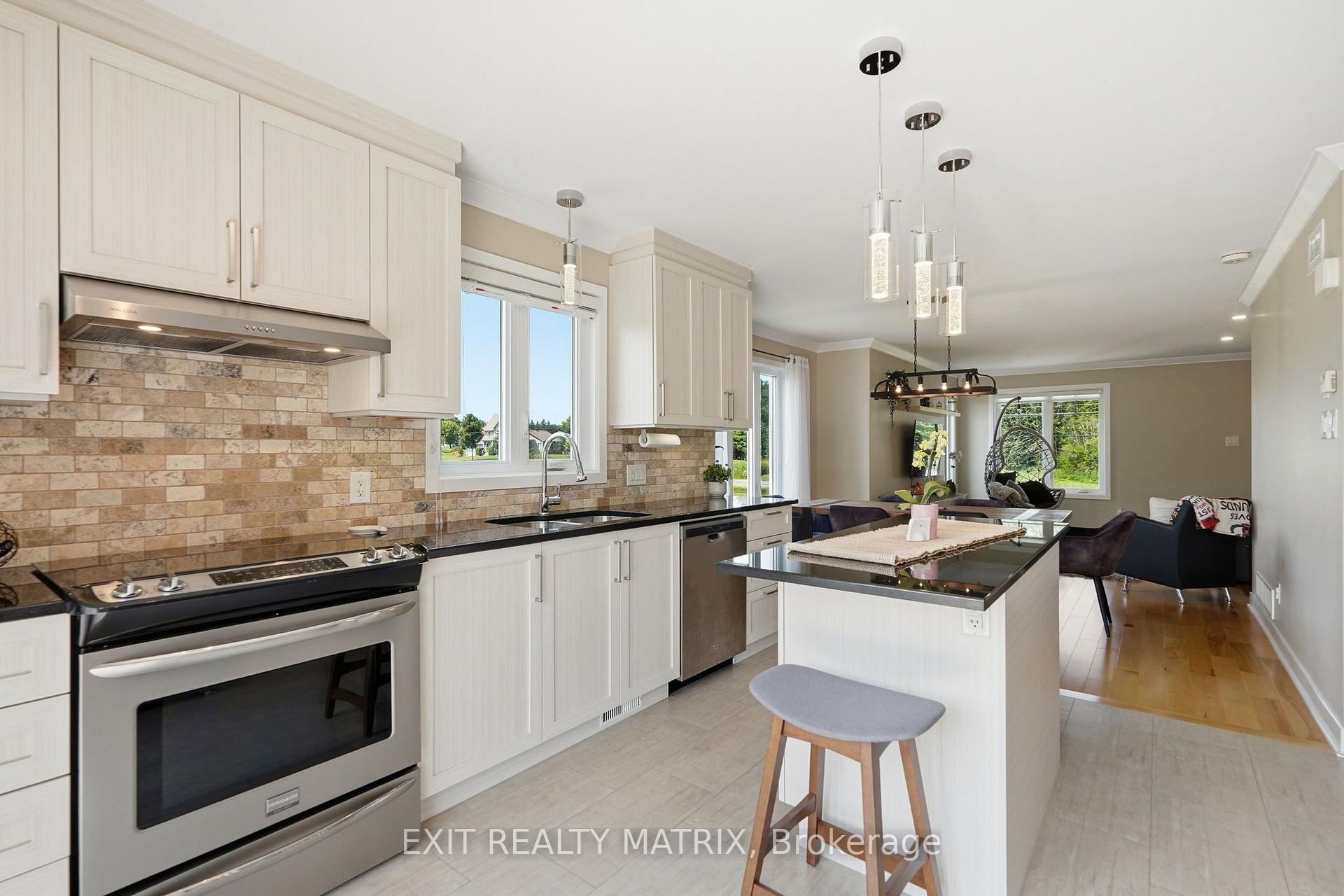 Photo 14 of 800 Du Bercail Street, Champlain, L'Orignal — HOMEH