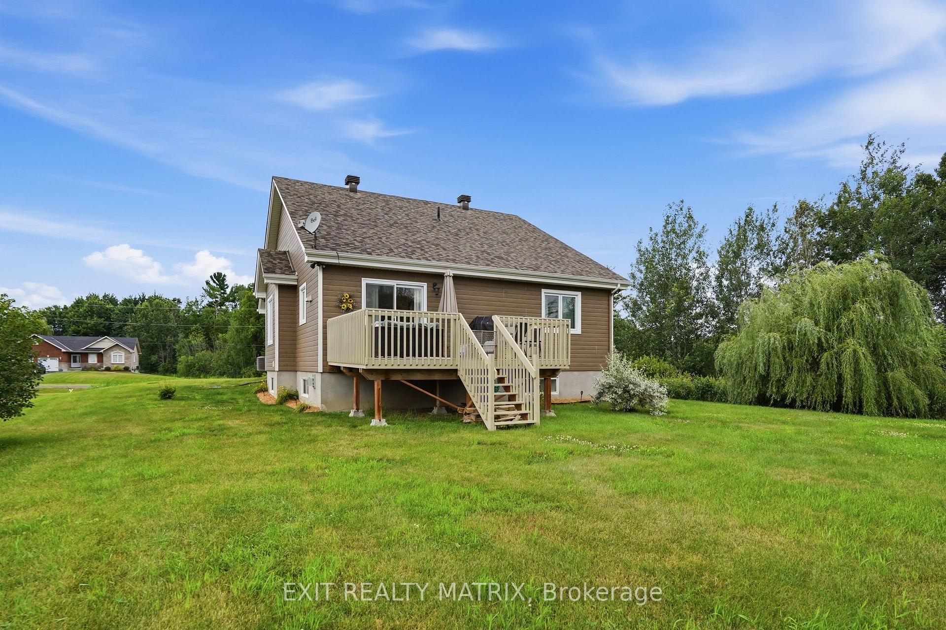 Photo 32 of 800 Du Bercail Street, Champlain, L'Orignal — HOMEH