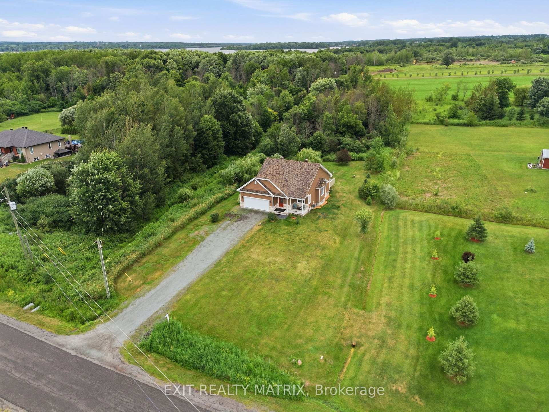 Photo 36 of 800 Du Bercail Street, Champlain, L'Orignal — HOMEH