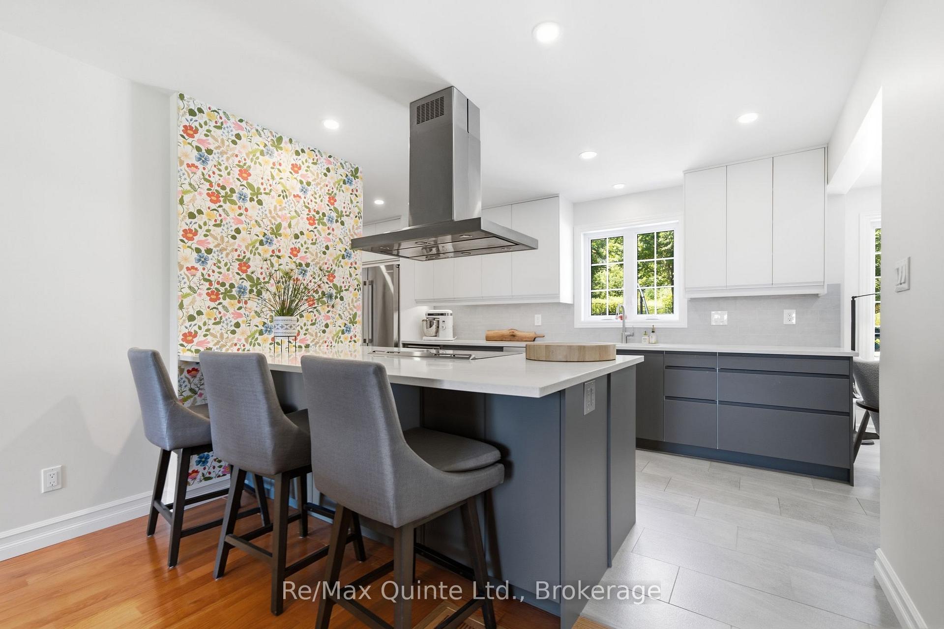 Photo 9 of 99 Townsend Road, Belleville, Thurlow Ward — HOMEH